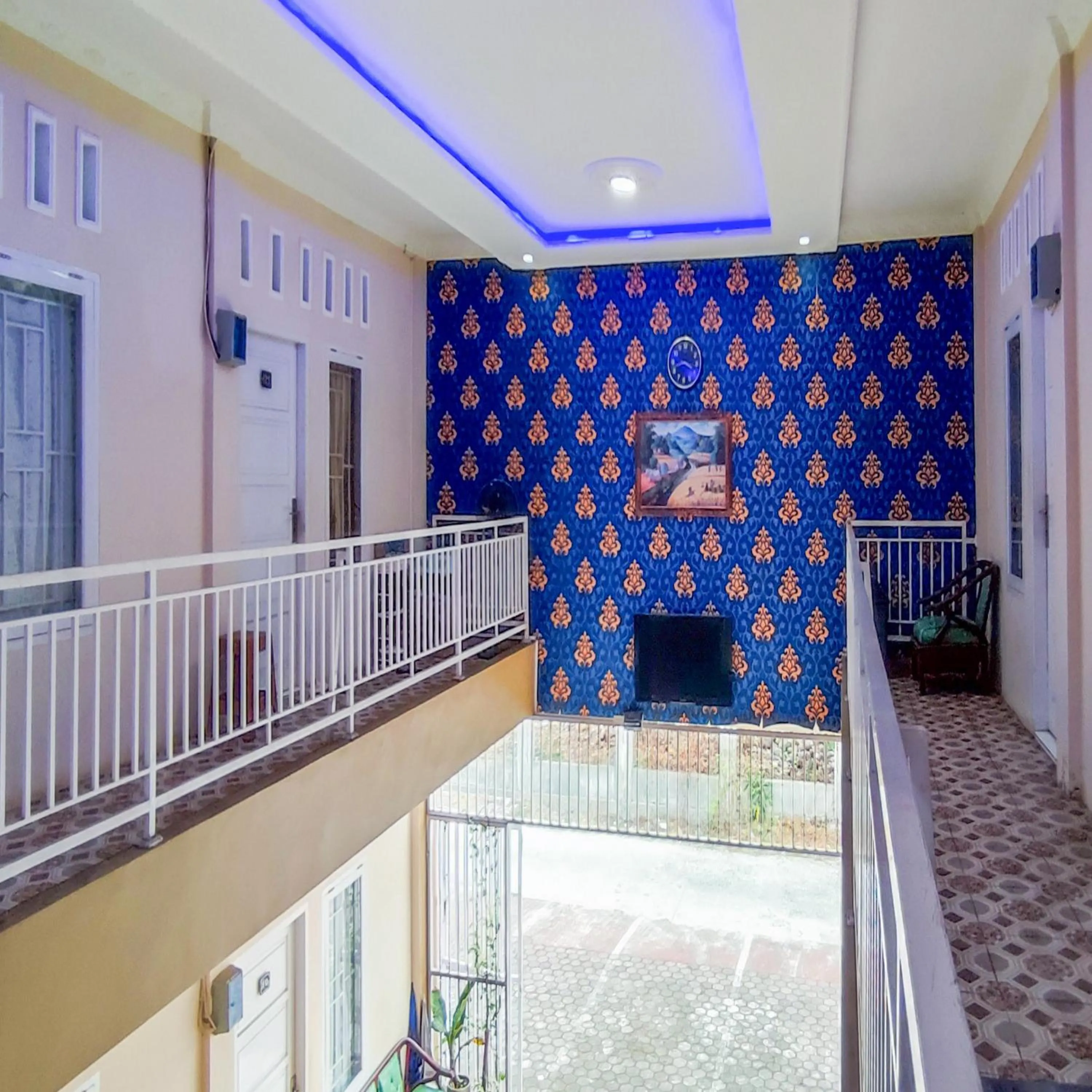 Property building in RedDoorz Syariah at Khalifi Guest House Padang