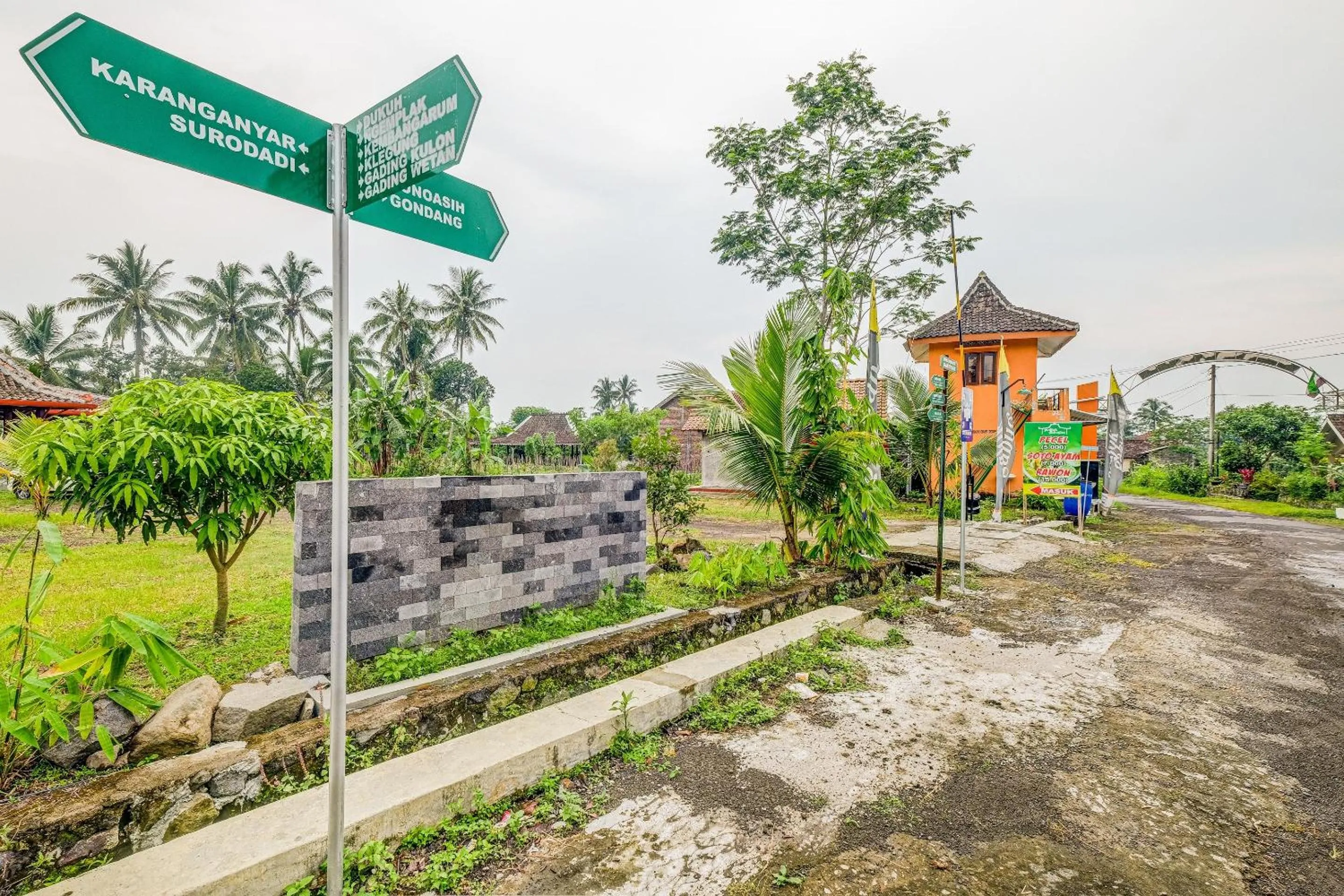 Lobby or reception in OYO Homes 90987 Desa Wisata Gabugan Syariah