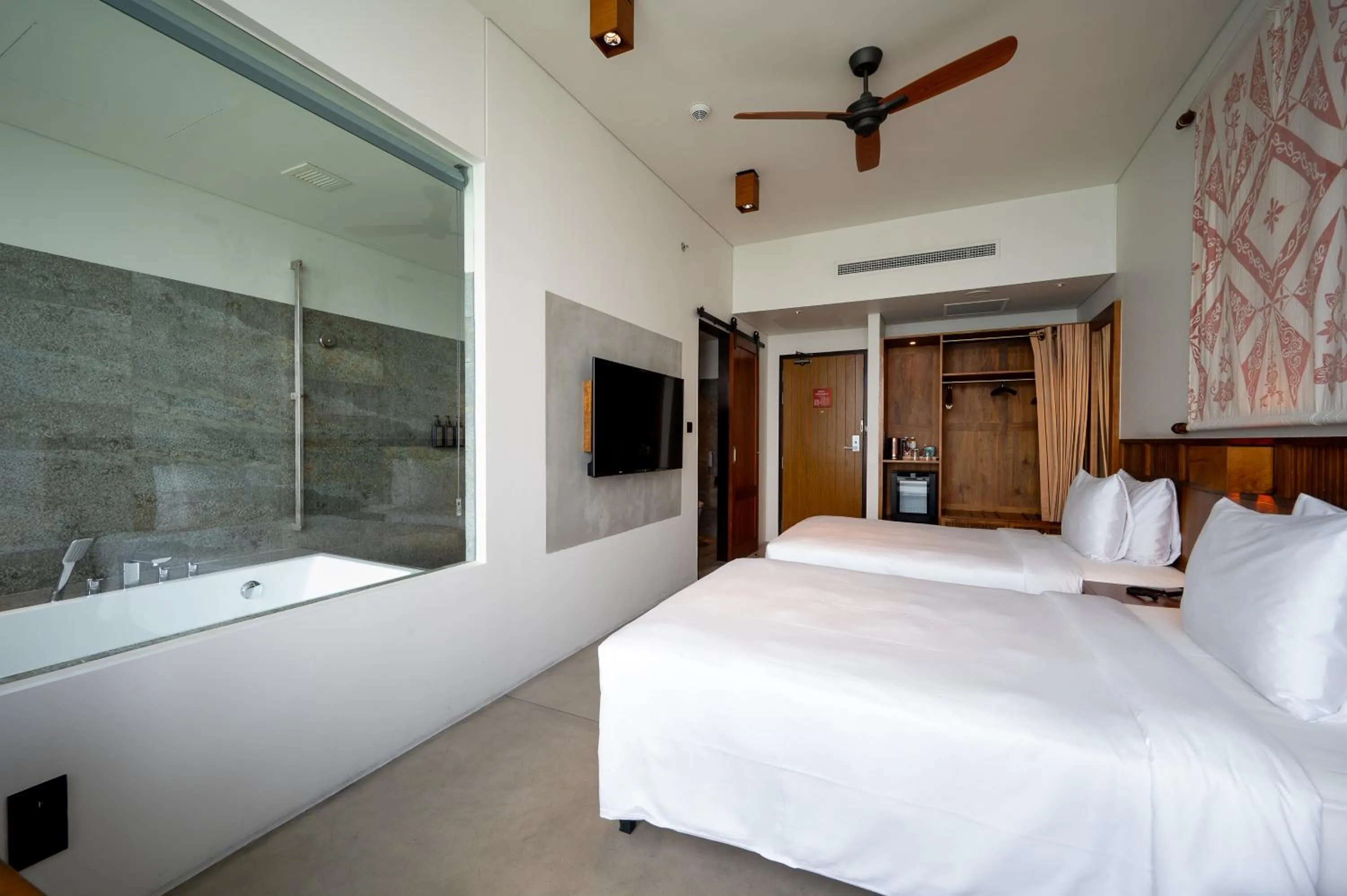 Bed in Granbell Hotel Colombo