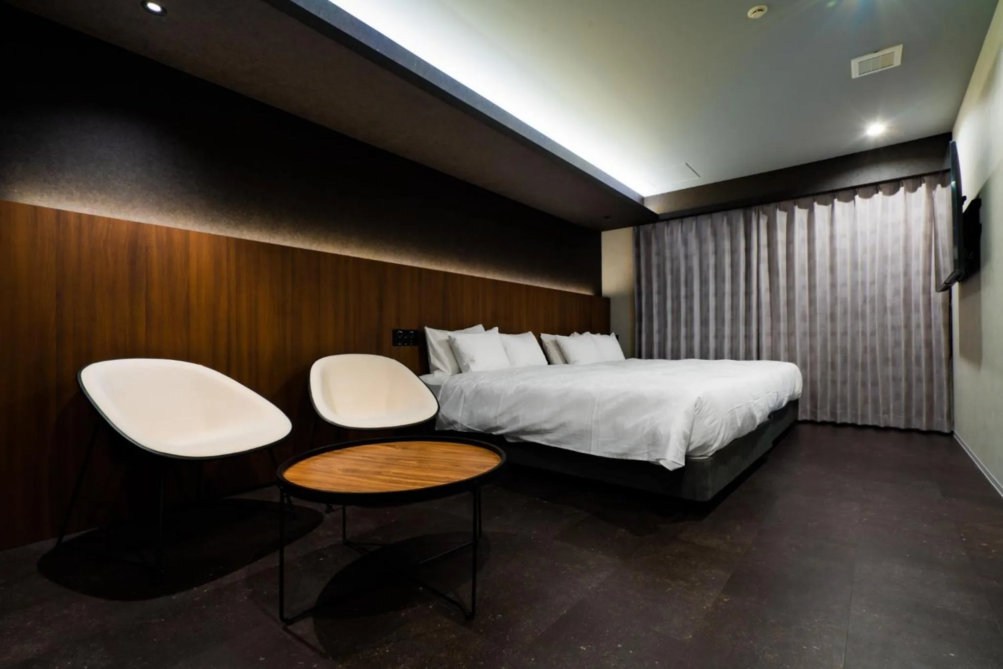 Bed in Randor Hotel Hiroshima Prestige