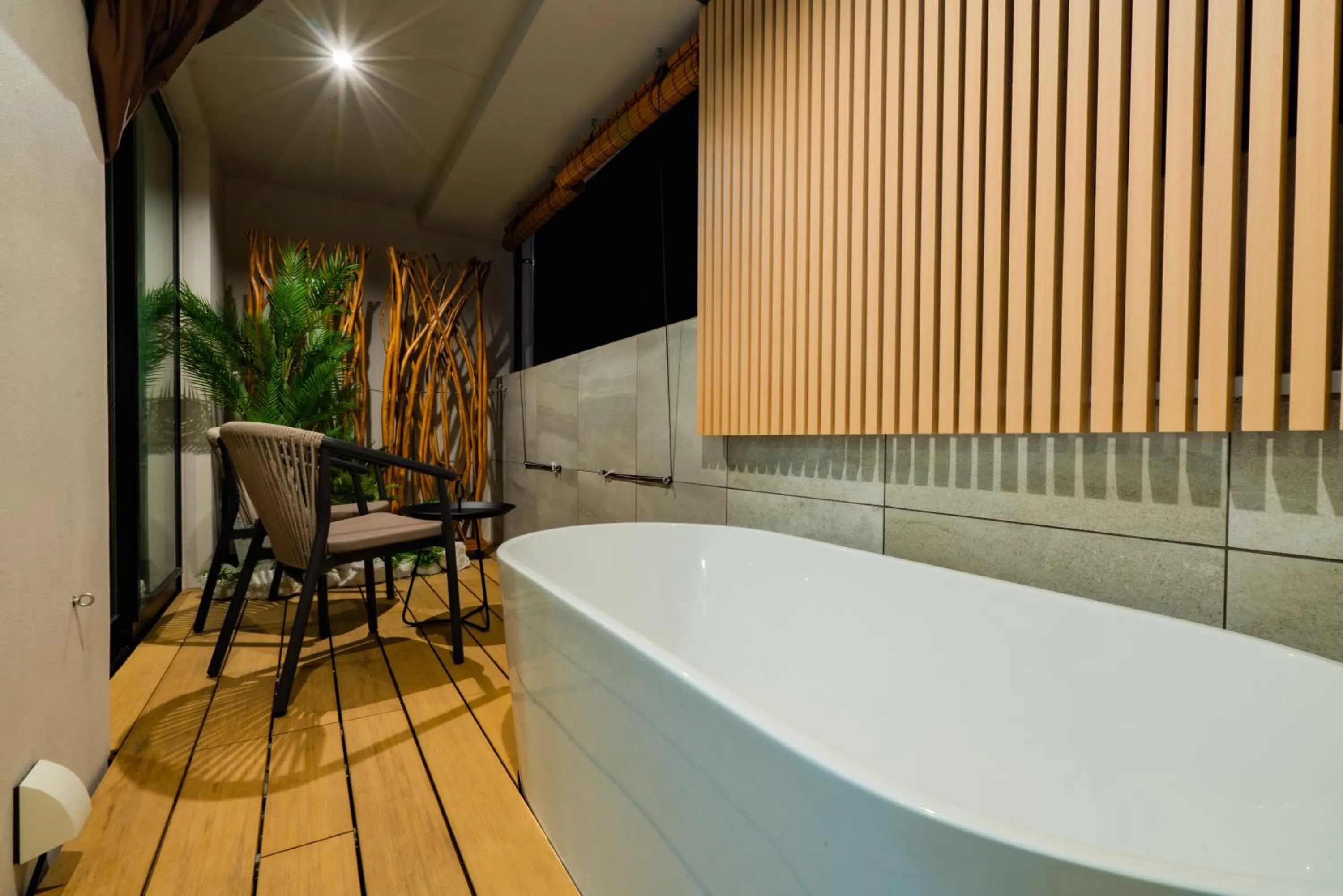 Hot Tub in Randor Hotel Hiroshima Prestige