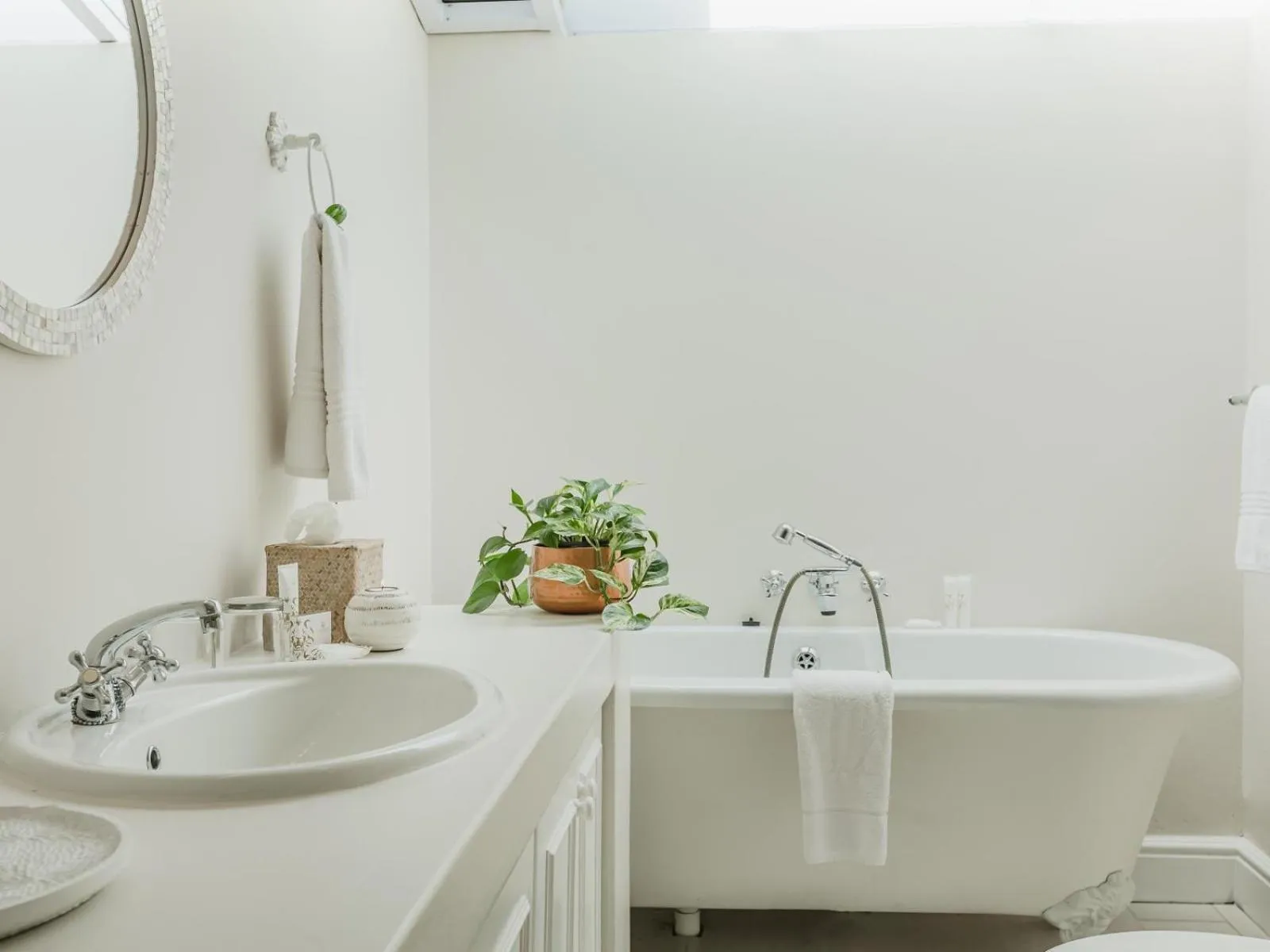 Bathroom in The Cottage Pie Guest House