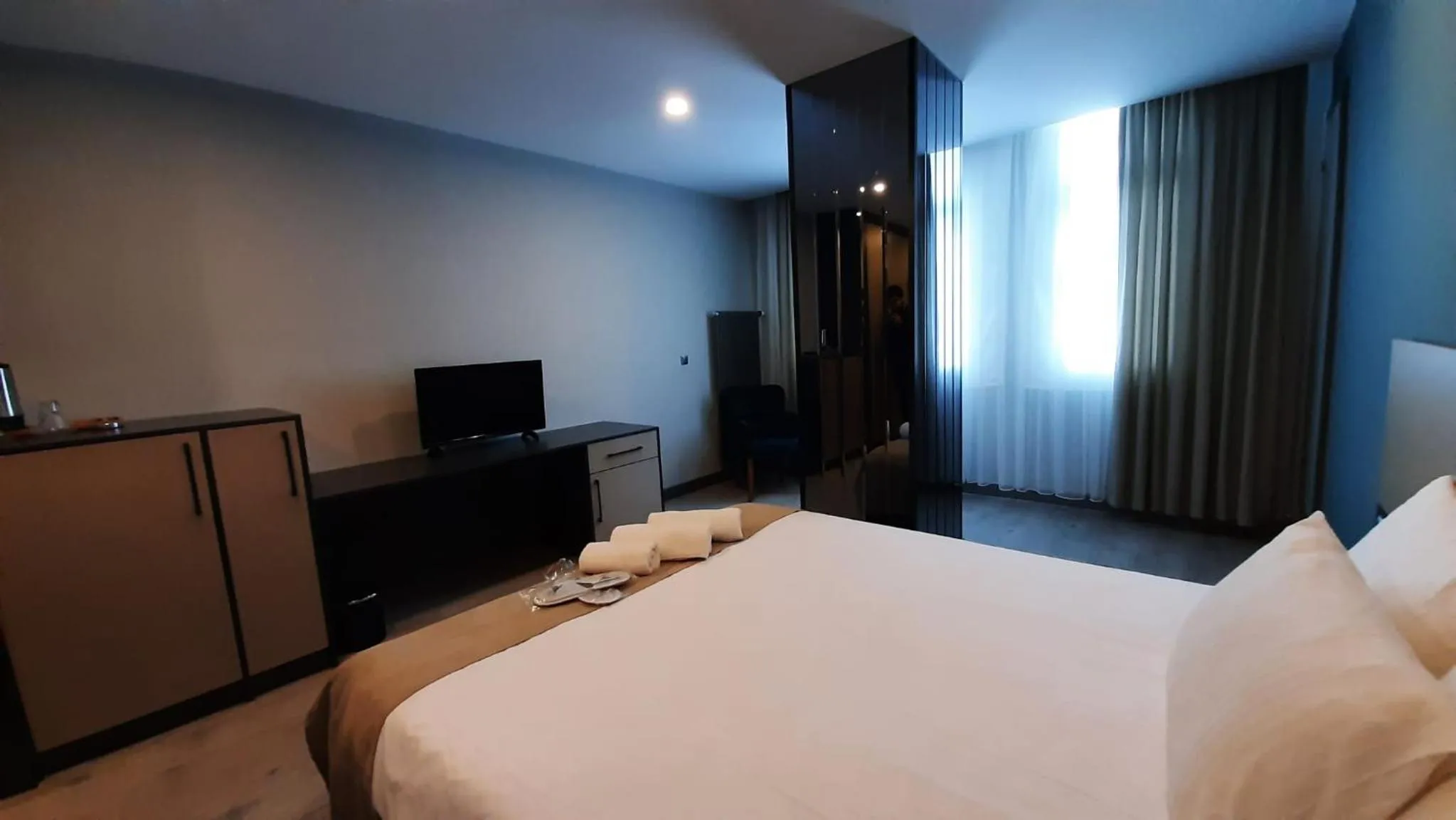 Photo of the whole room, Bed in Agora Royal Residence