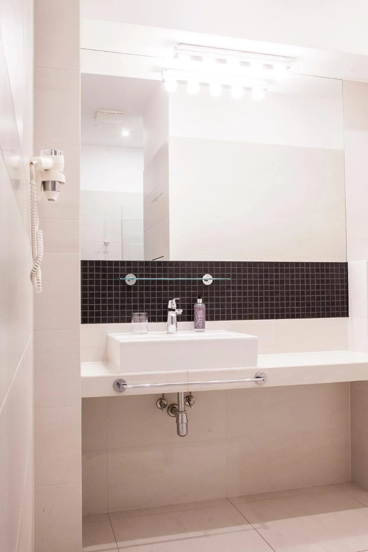 Bathroom in Portal House Apartments