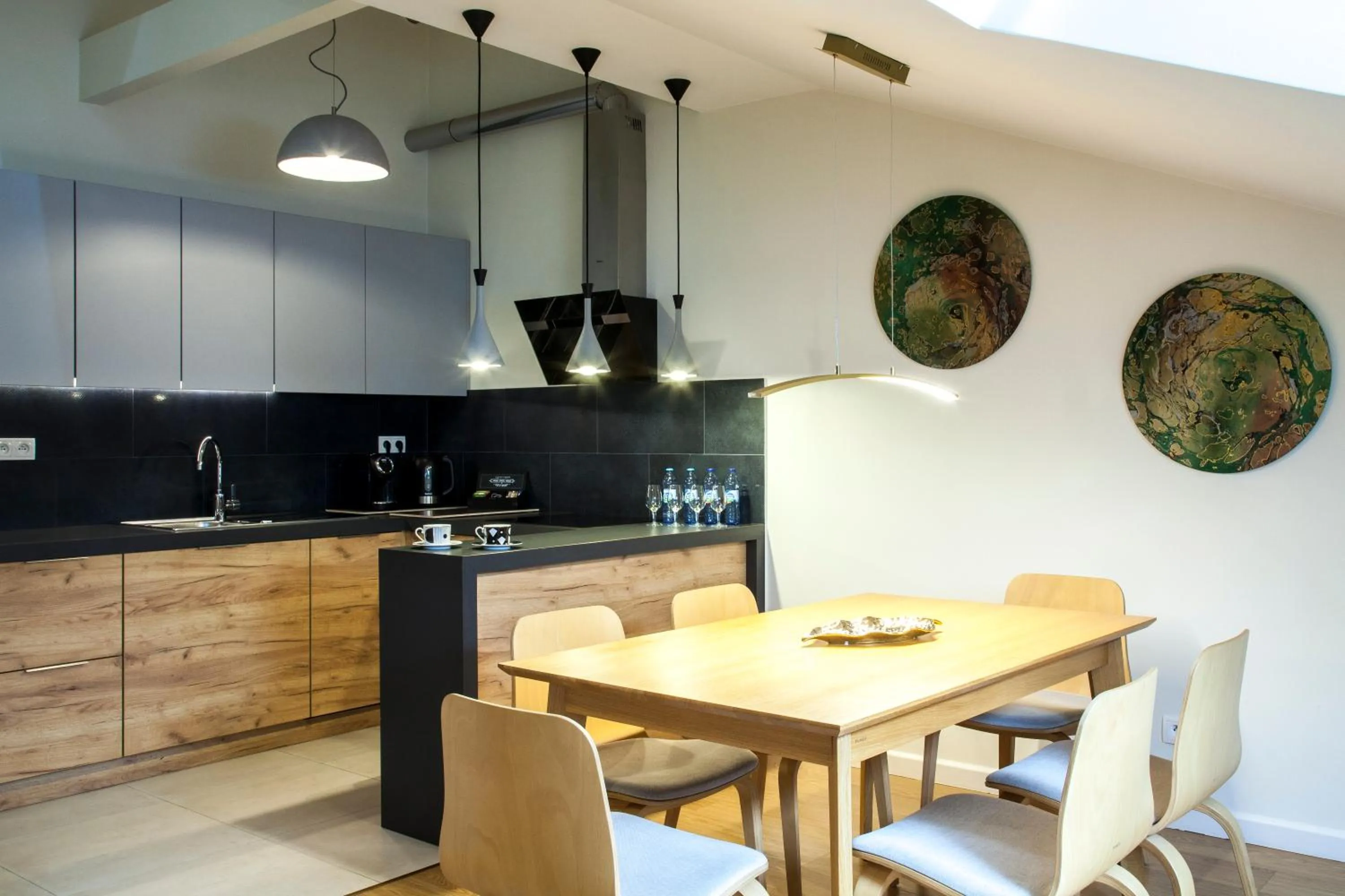 Kitchen or kitchenette in Portal House Apartments