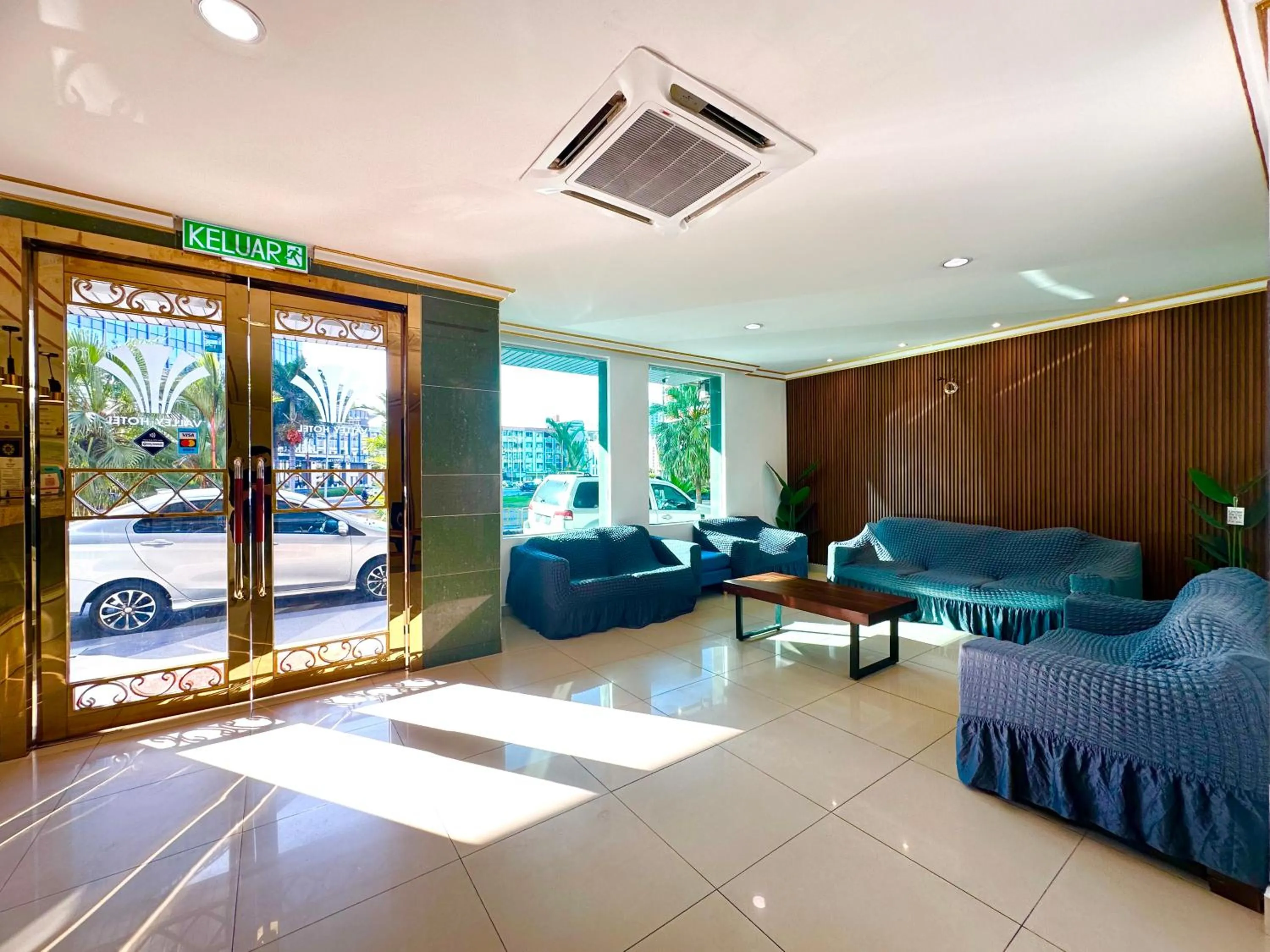 Property building in VALLEY HOTEL