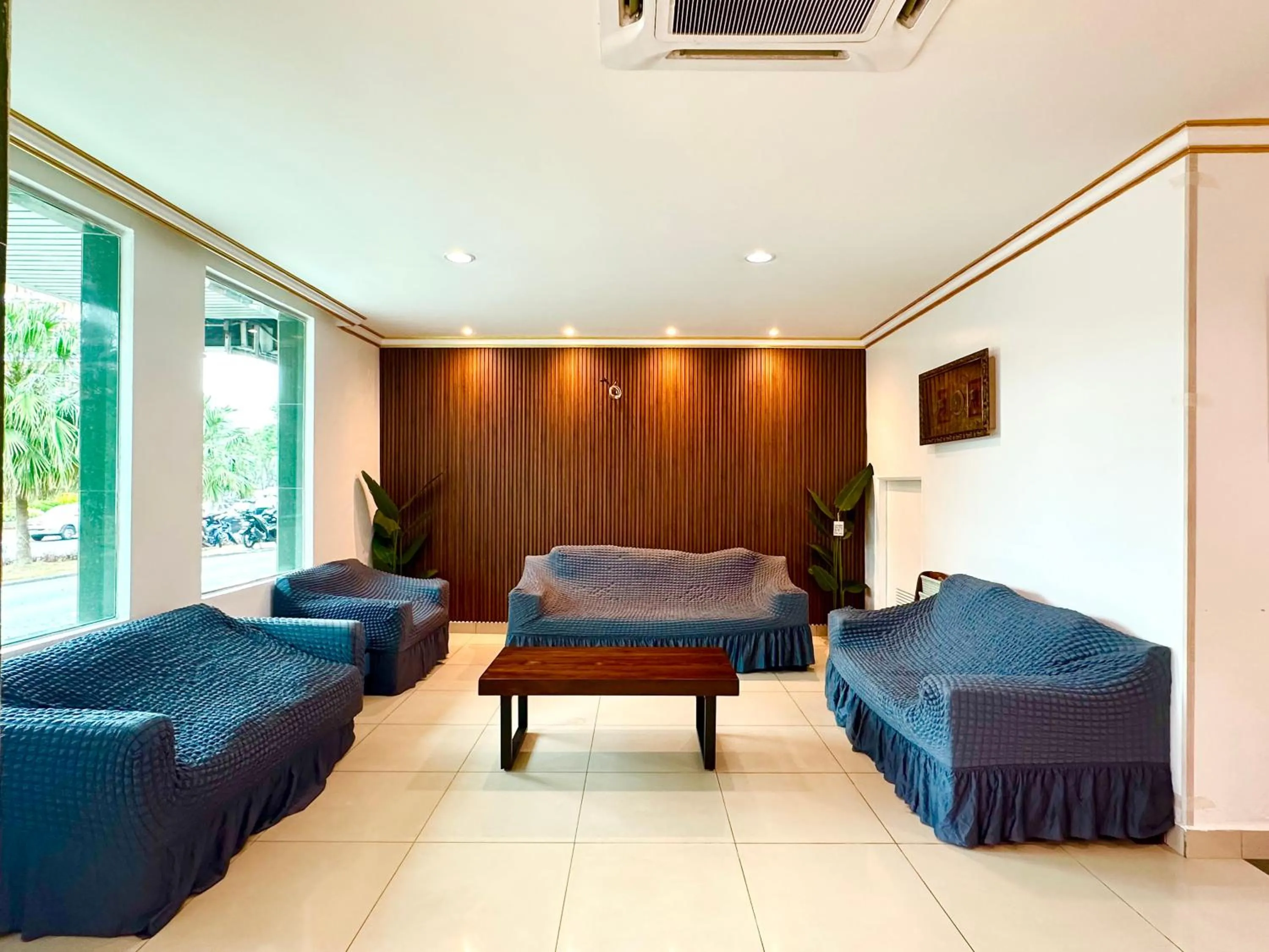 Lobby or reception in VALLEY HOTEL