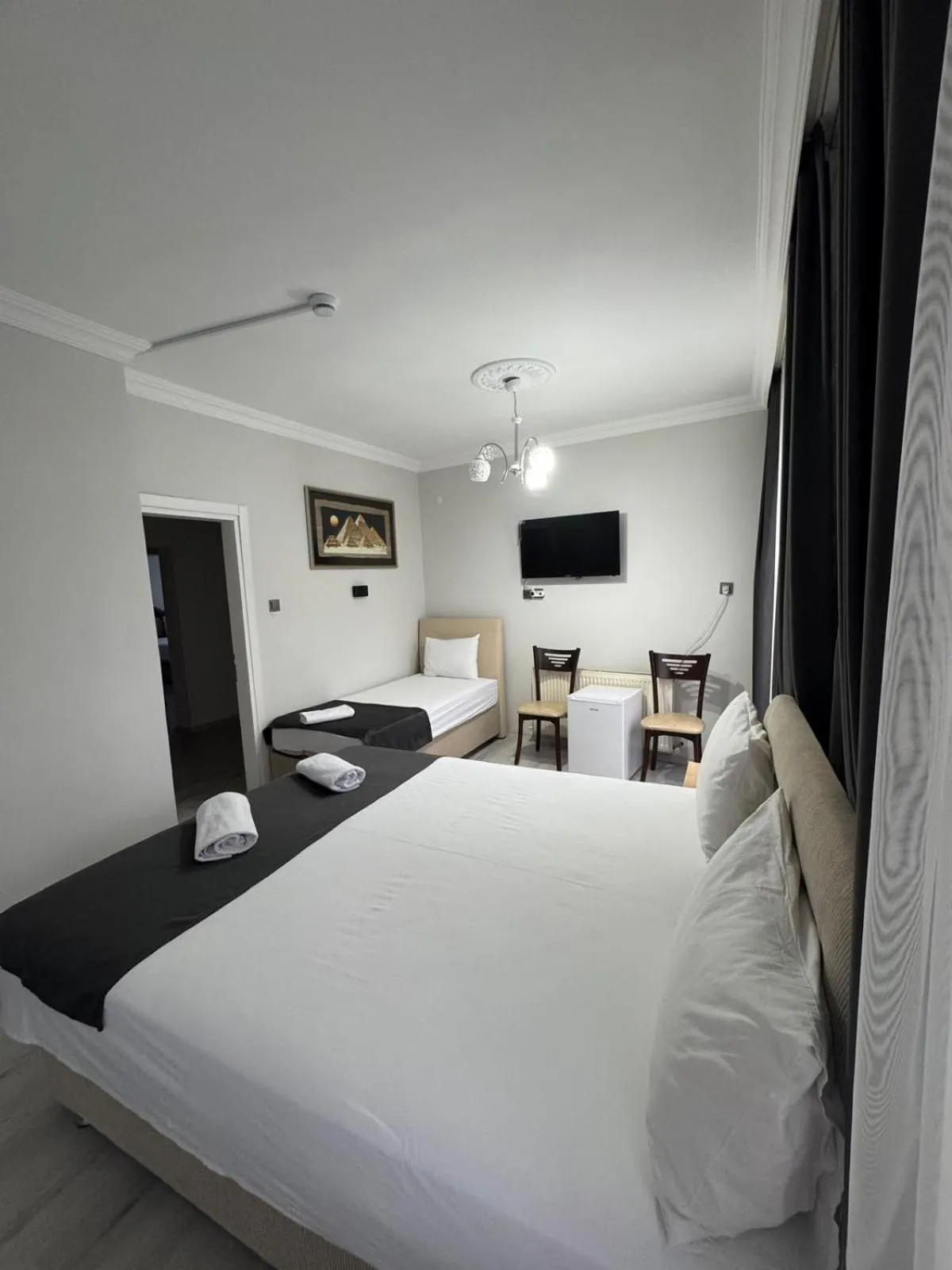 Bed in Ali's Pension ada alis