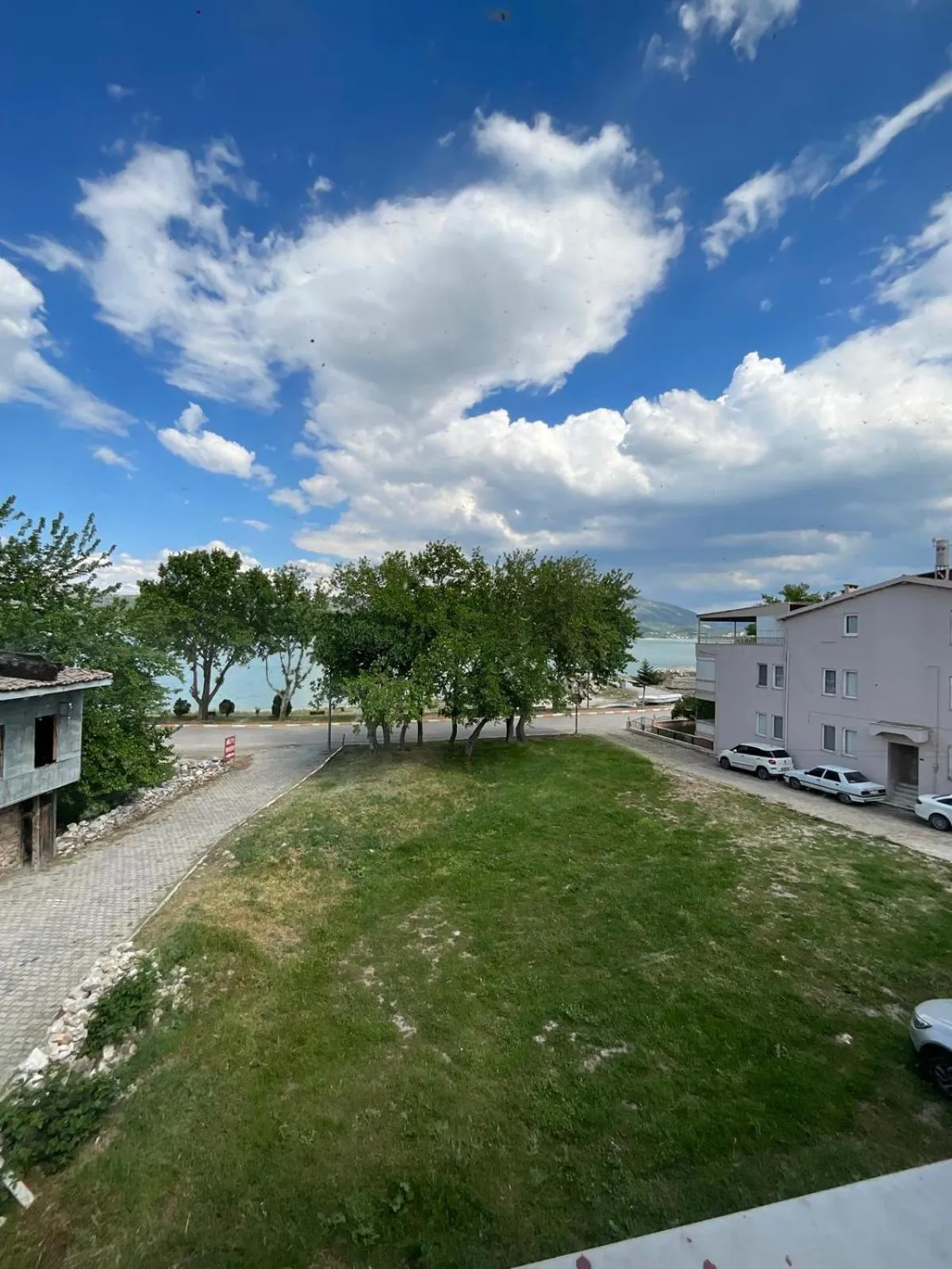 Ali's Pension ada alis