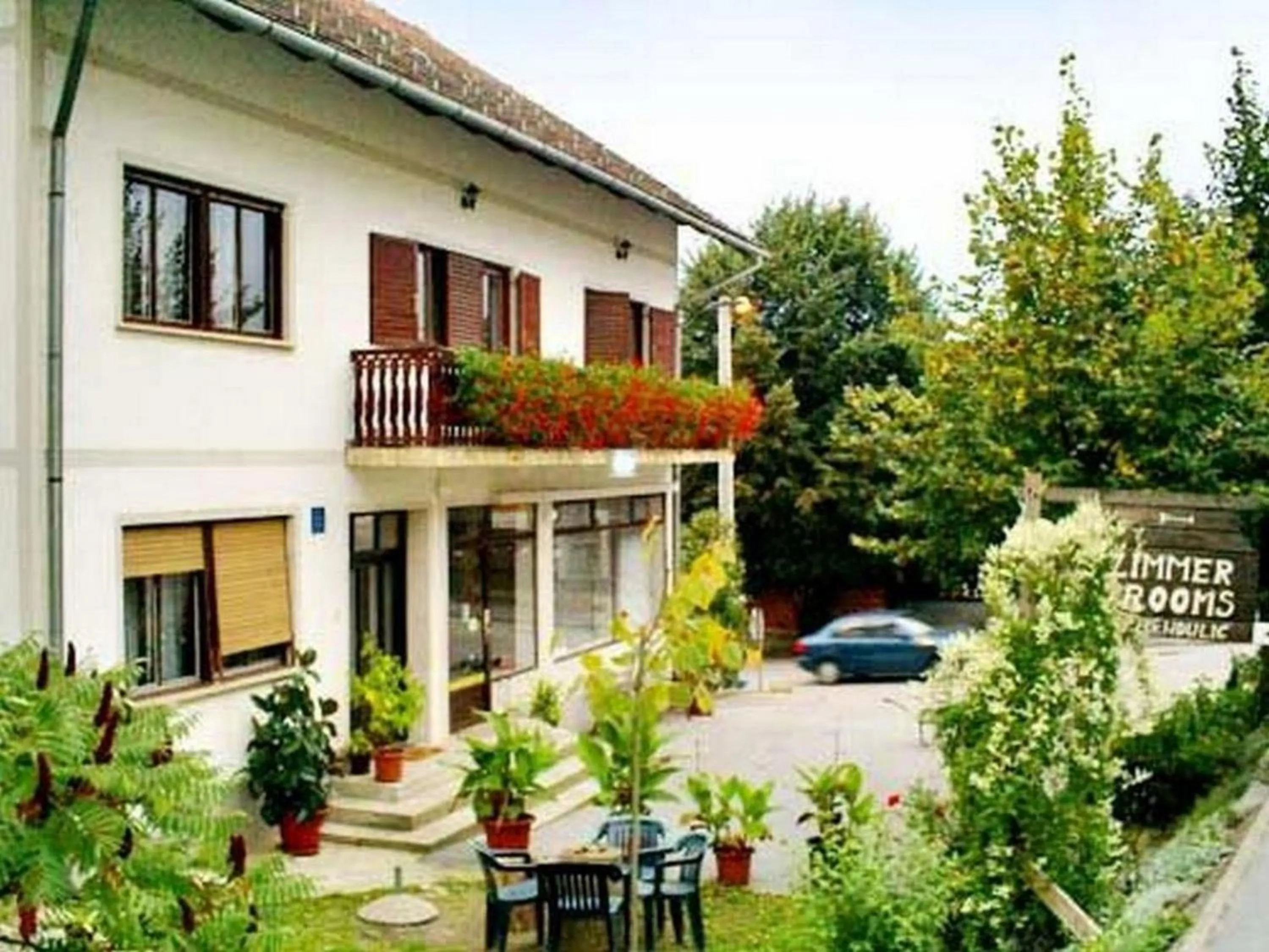 Property building in Apartments & Rooms Rendulić
