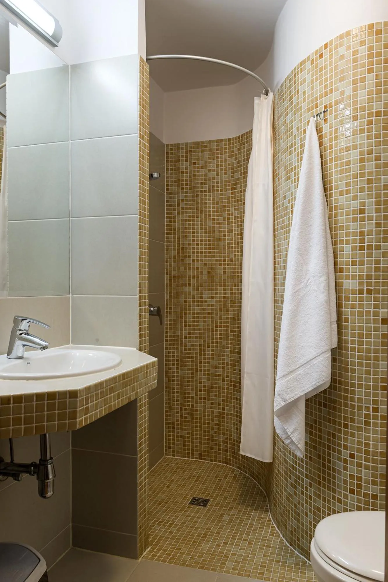 Bathroom in Hotel Trojan