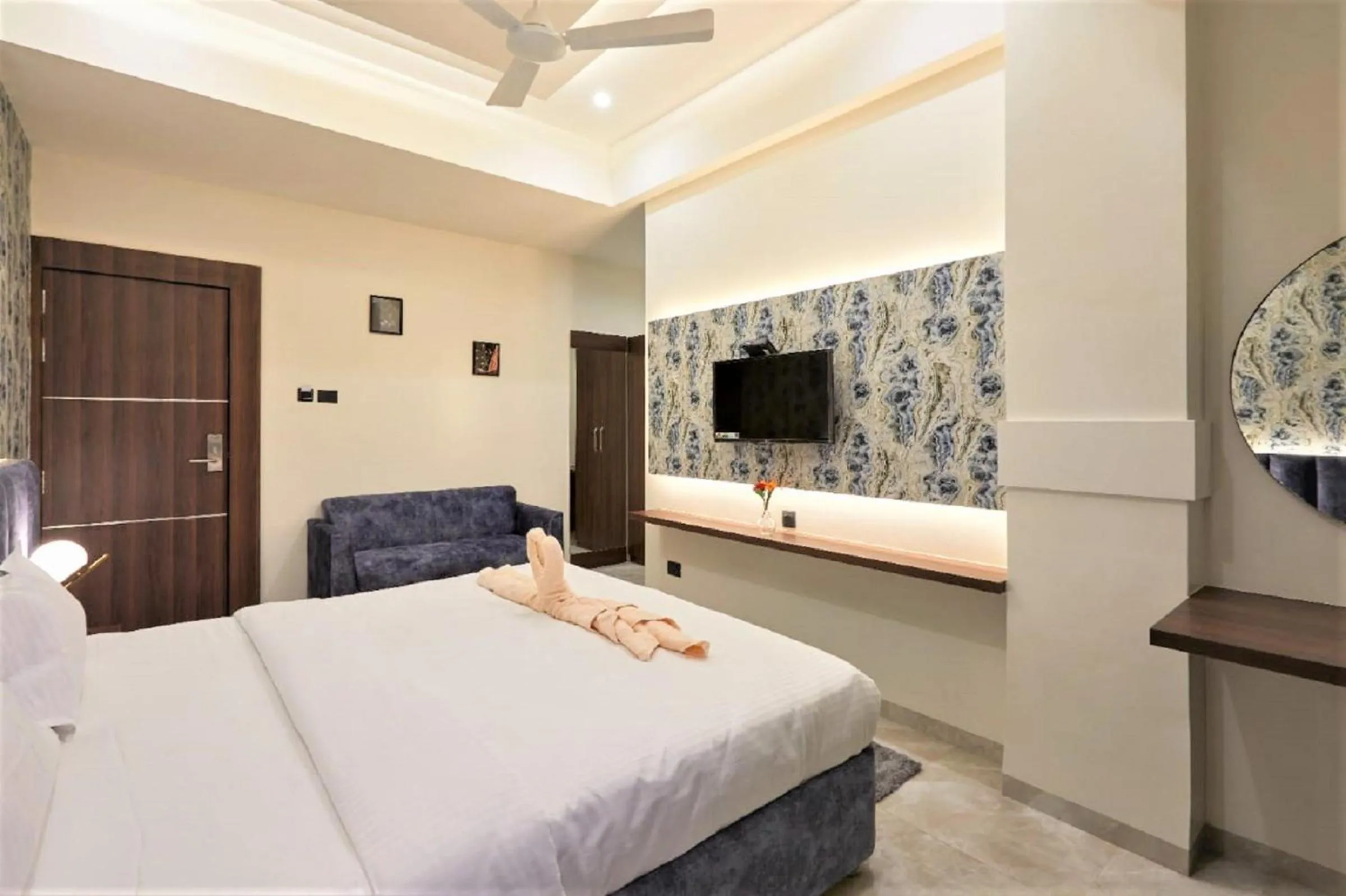 Bedroom, Bed in Hotel Rose Gold