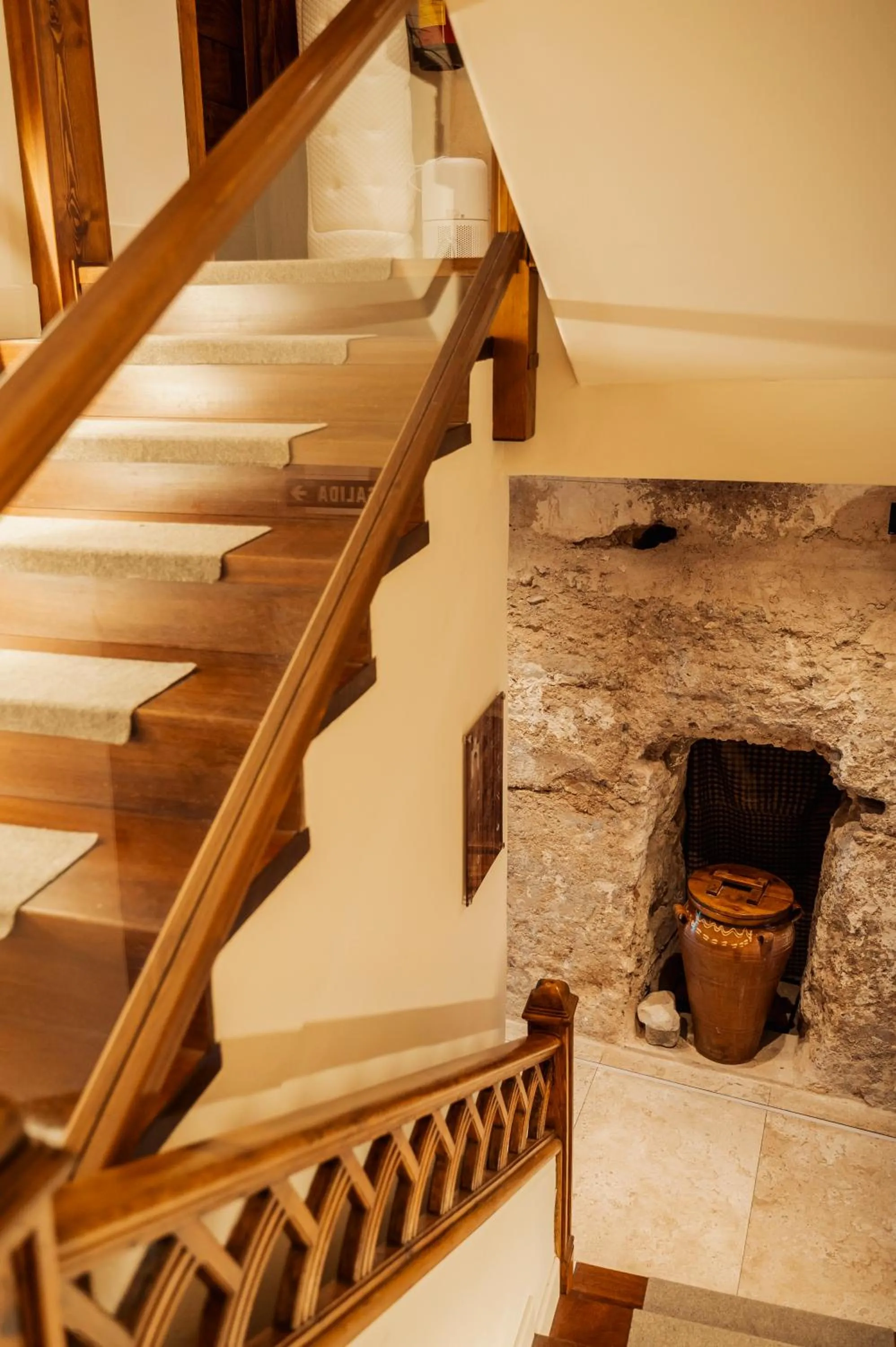 Property building in Hotel Boutique Poeta Jorge Manrique