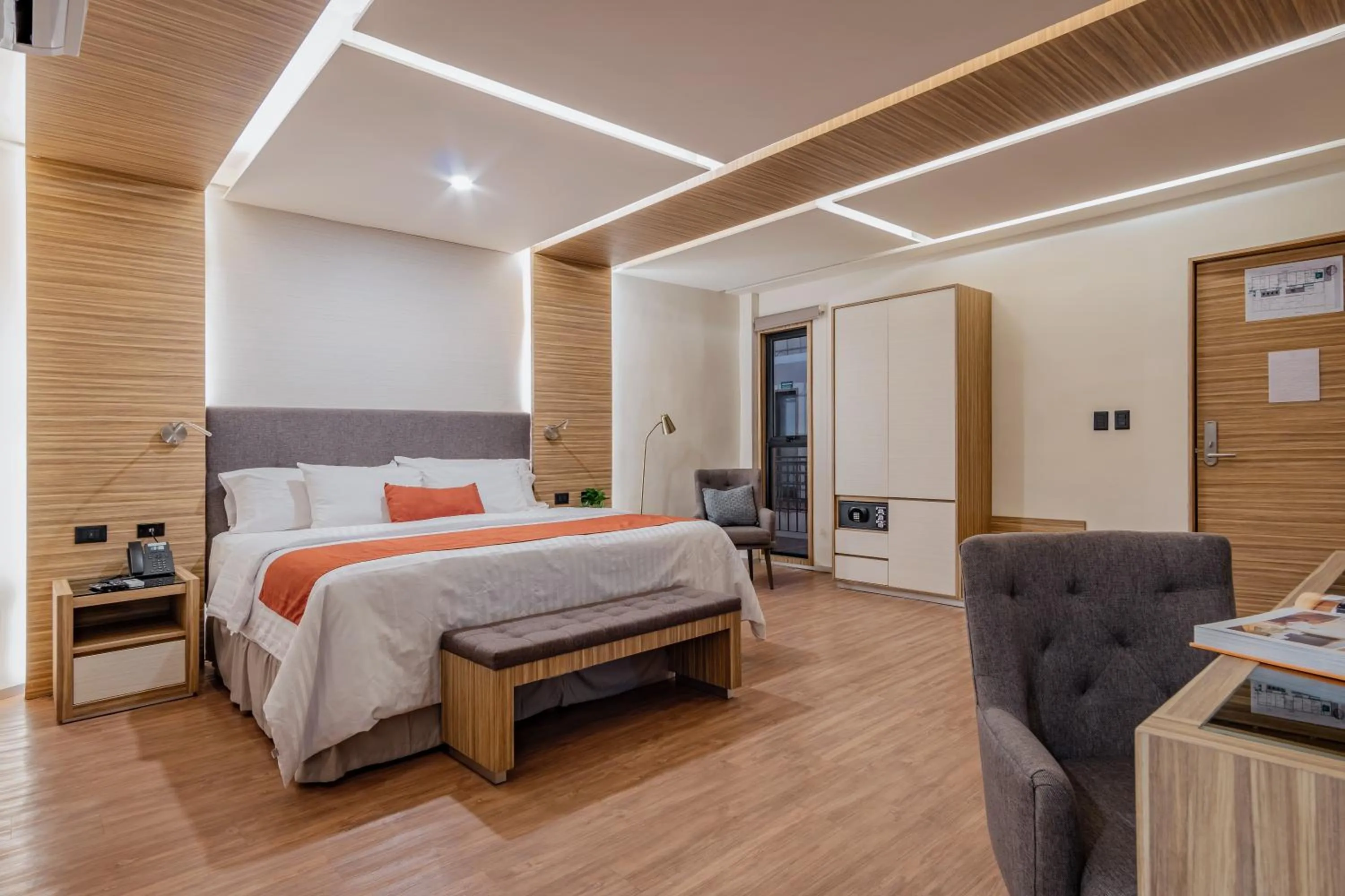 Photo of the whole room, Bed in Hotel Plaza by Kavia