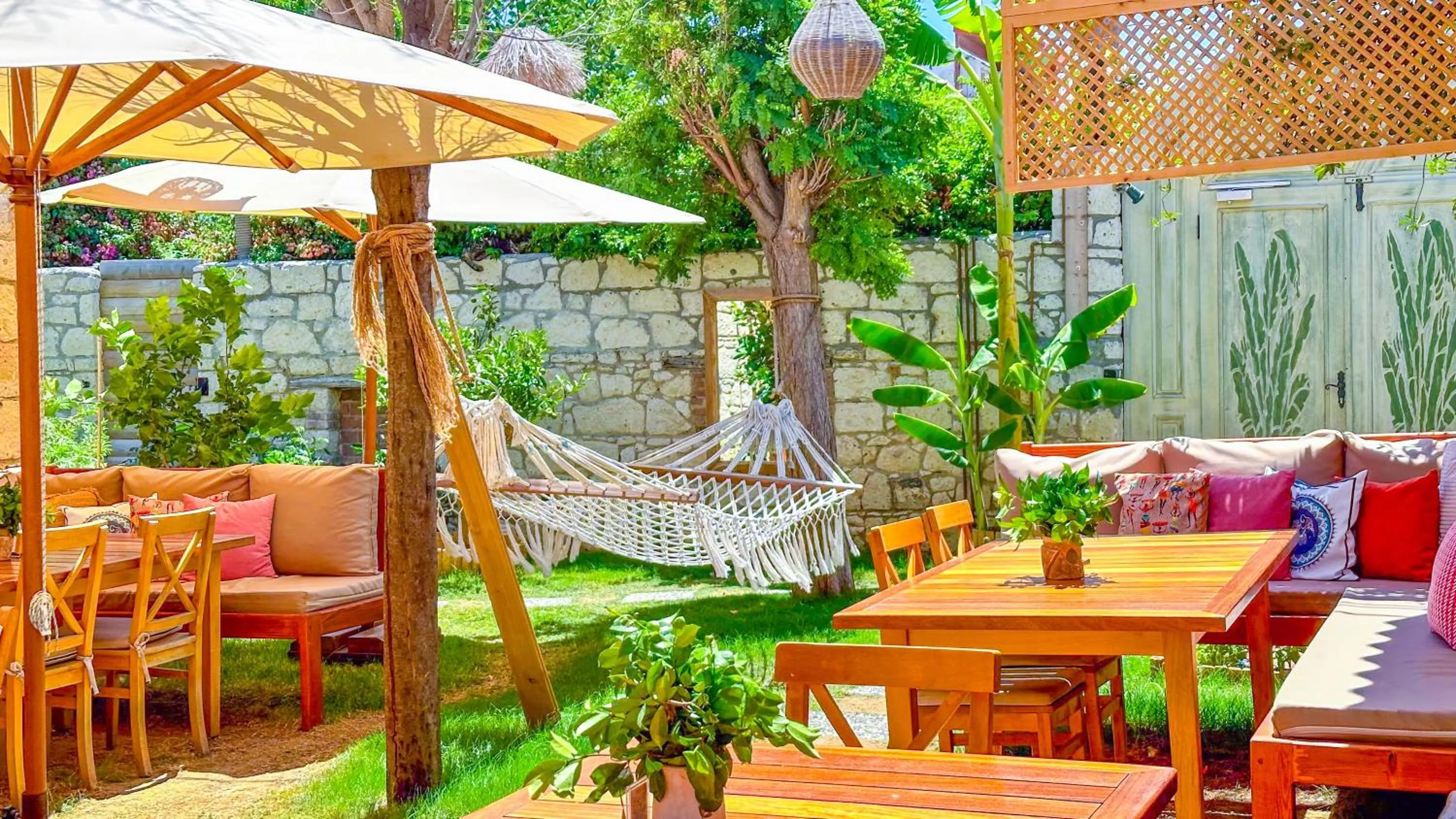 Garden in Banana Alaçatı Food & Stay - Adults Only