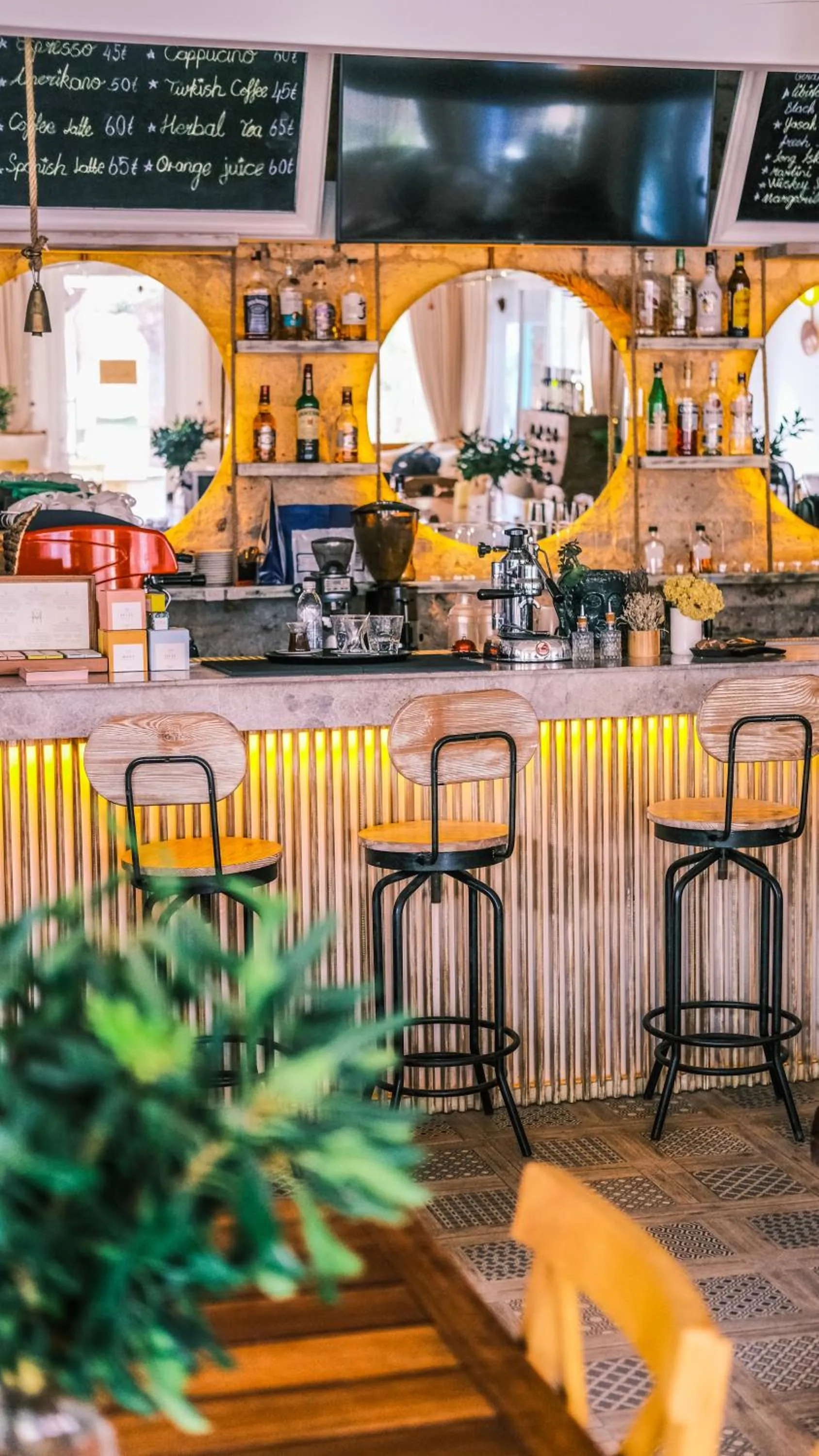 Lounge or bar in Banana Alaçatı Food & Stay - Adults Only