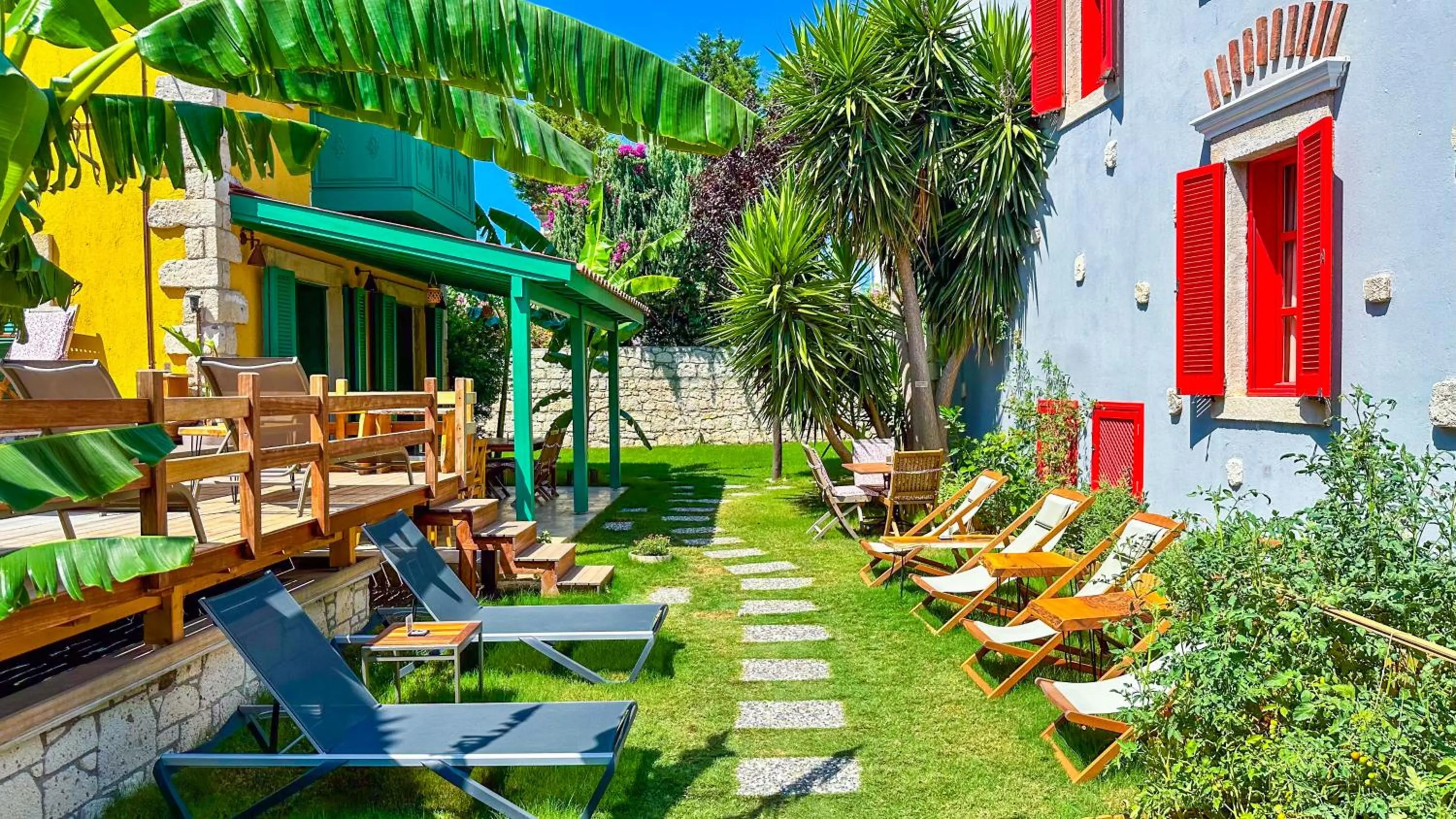 Property building in Banana Alaçatı Food & Stay - Adults Only