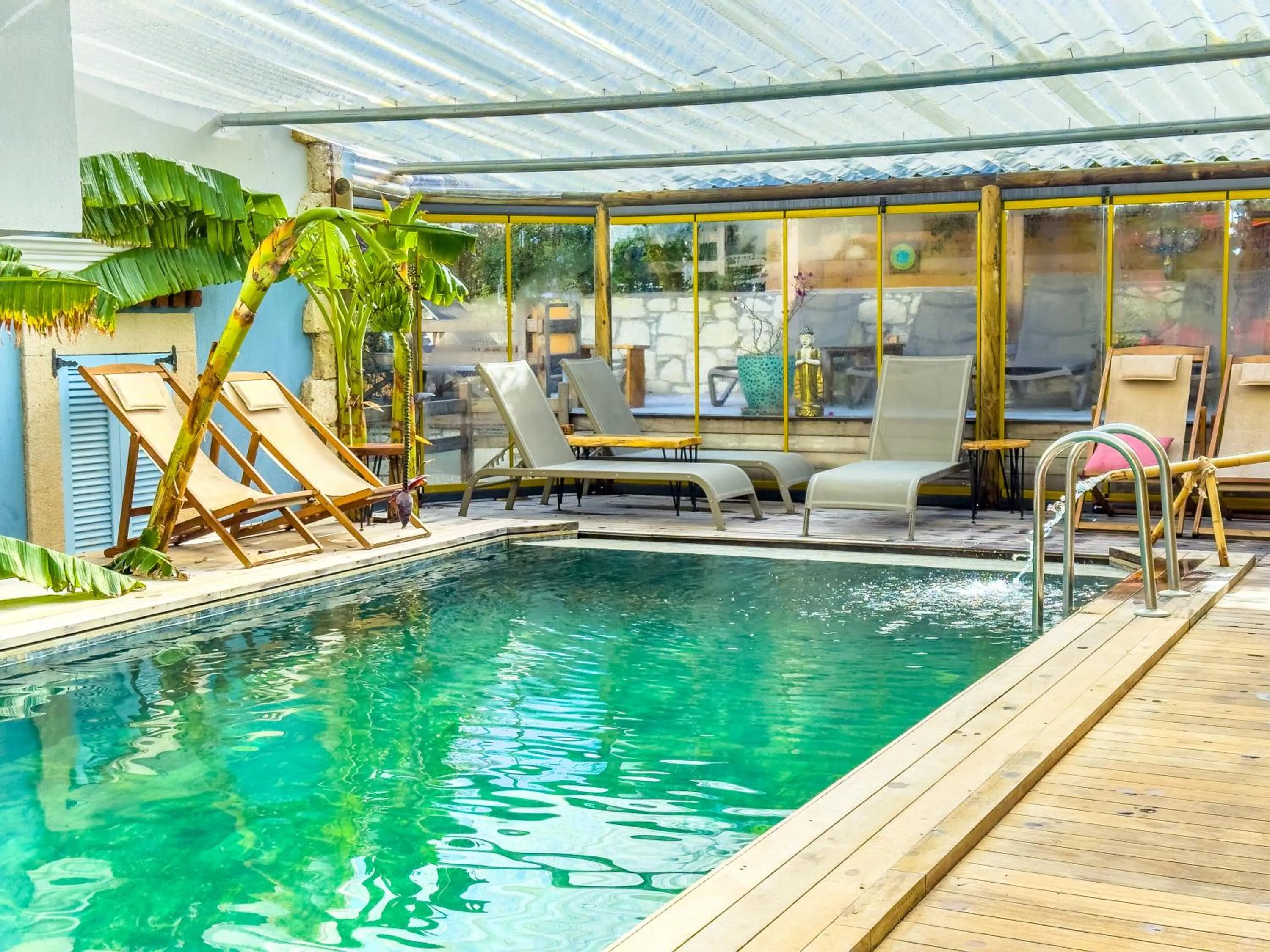 Swimming pool in Banana Alaçatı Food & Stay - Adults Only