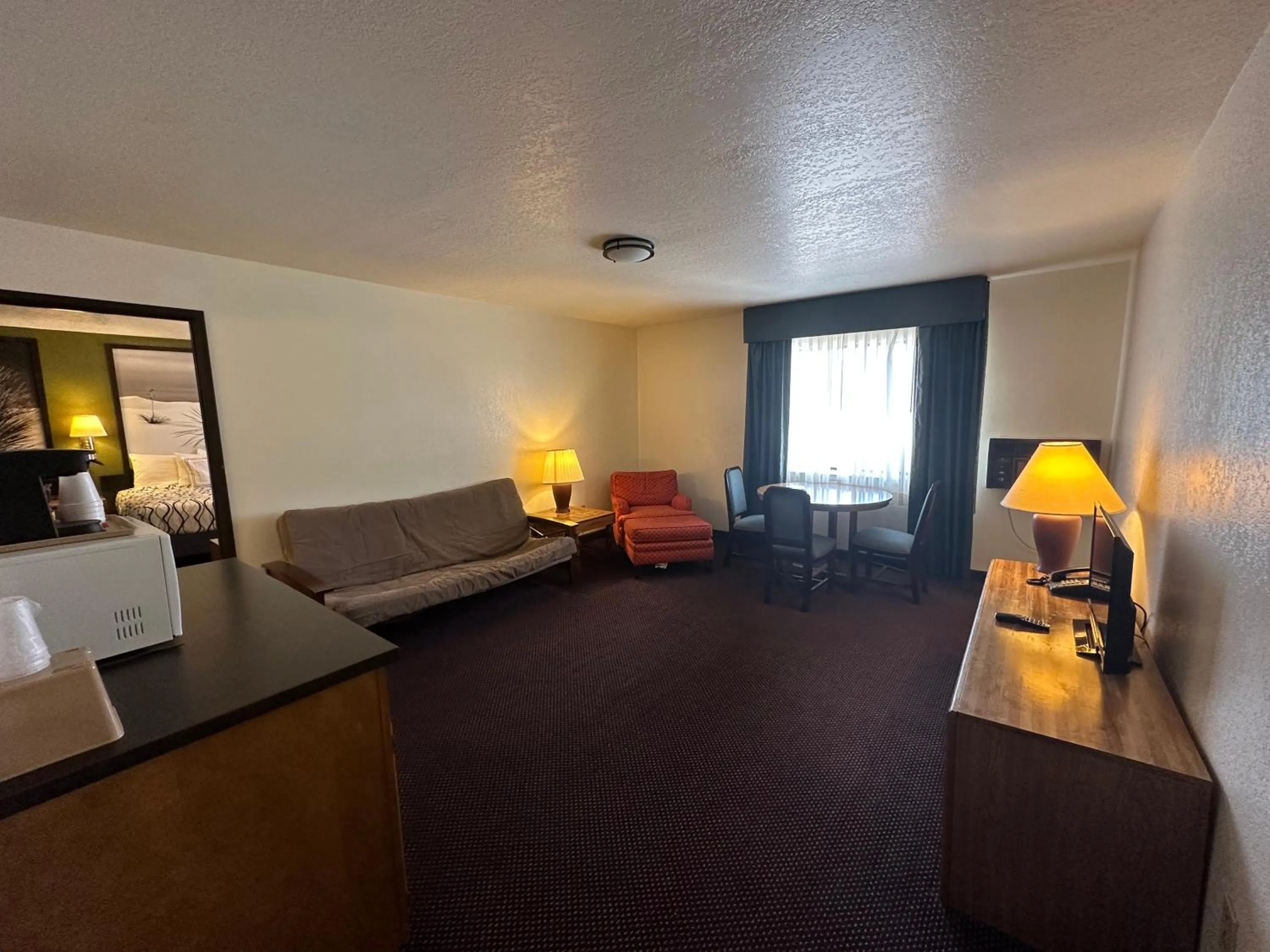 Living room in Simple Rewards Inn