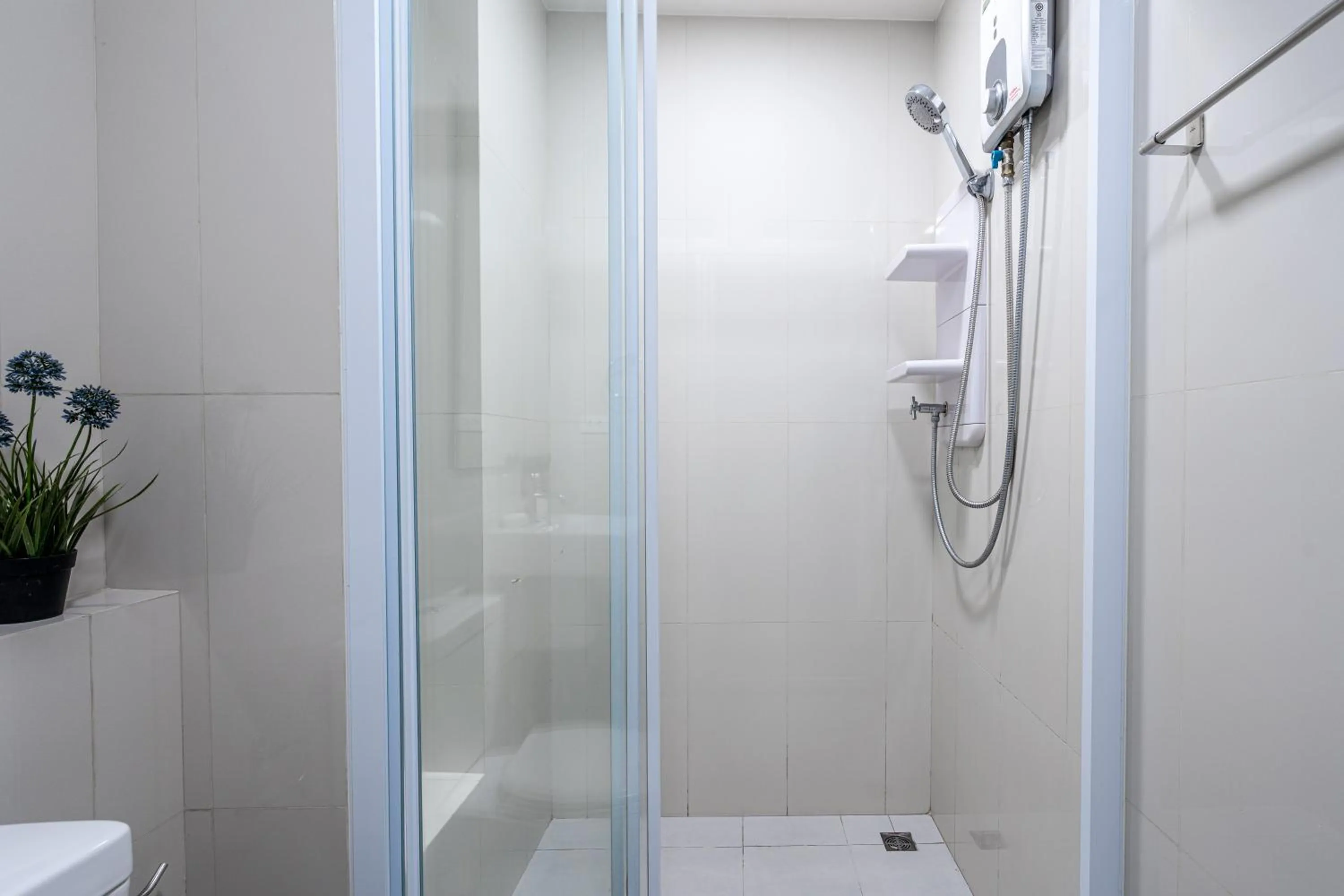 Bathroom in The Base Pattaya by Nami