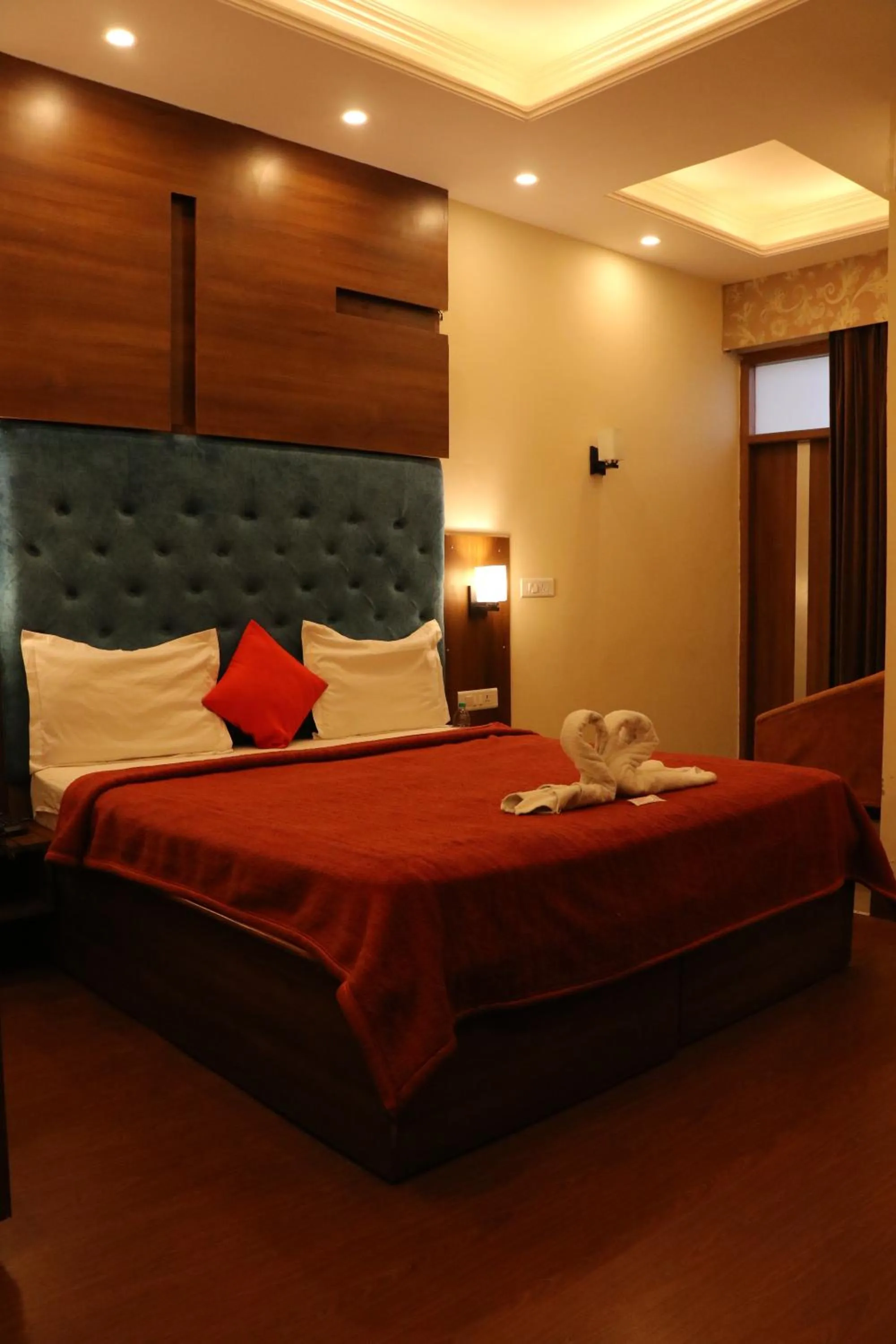 Photo of the whole room, Bed in Hotel Pushap Palace