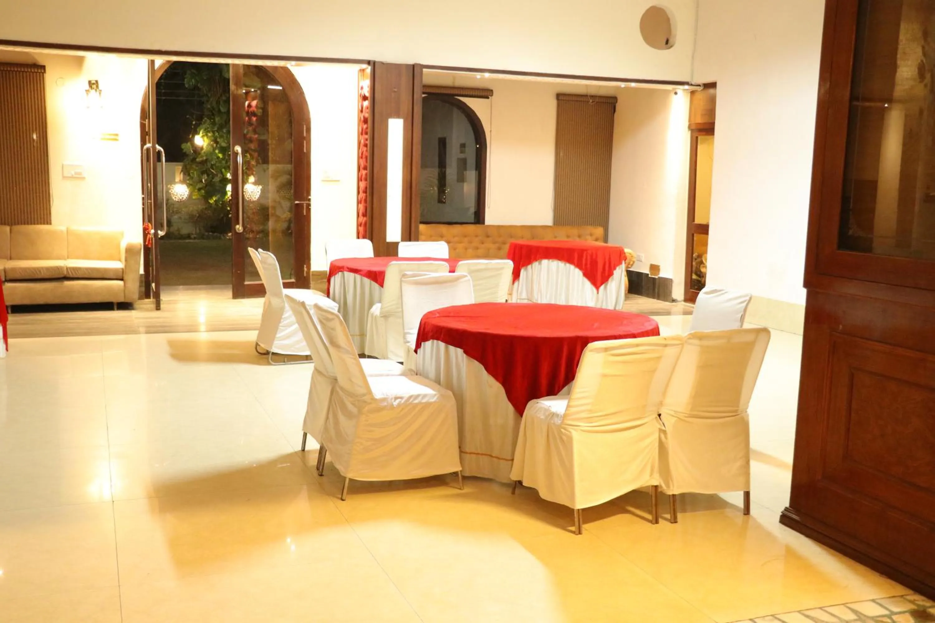 Business facilities in Hotel Pushap Palace