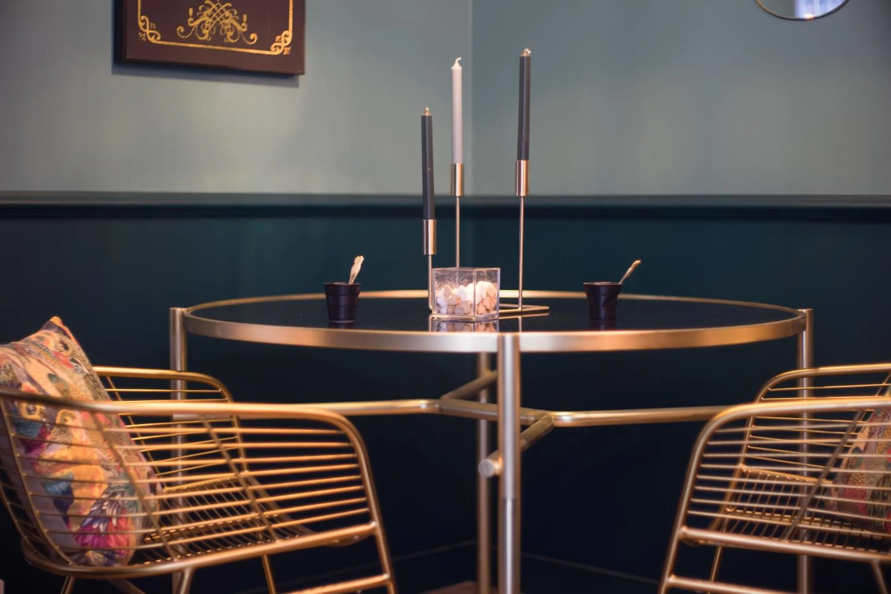 Dining area in The Charming Trocadero Eiffel Tower