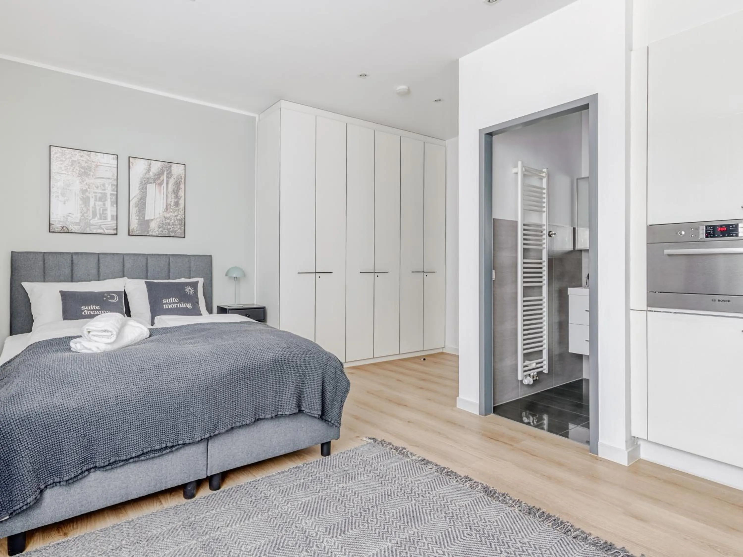 Bed in Limehome Aalen Reichsstädter Str