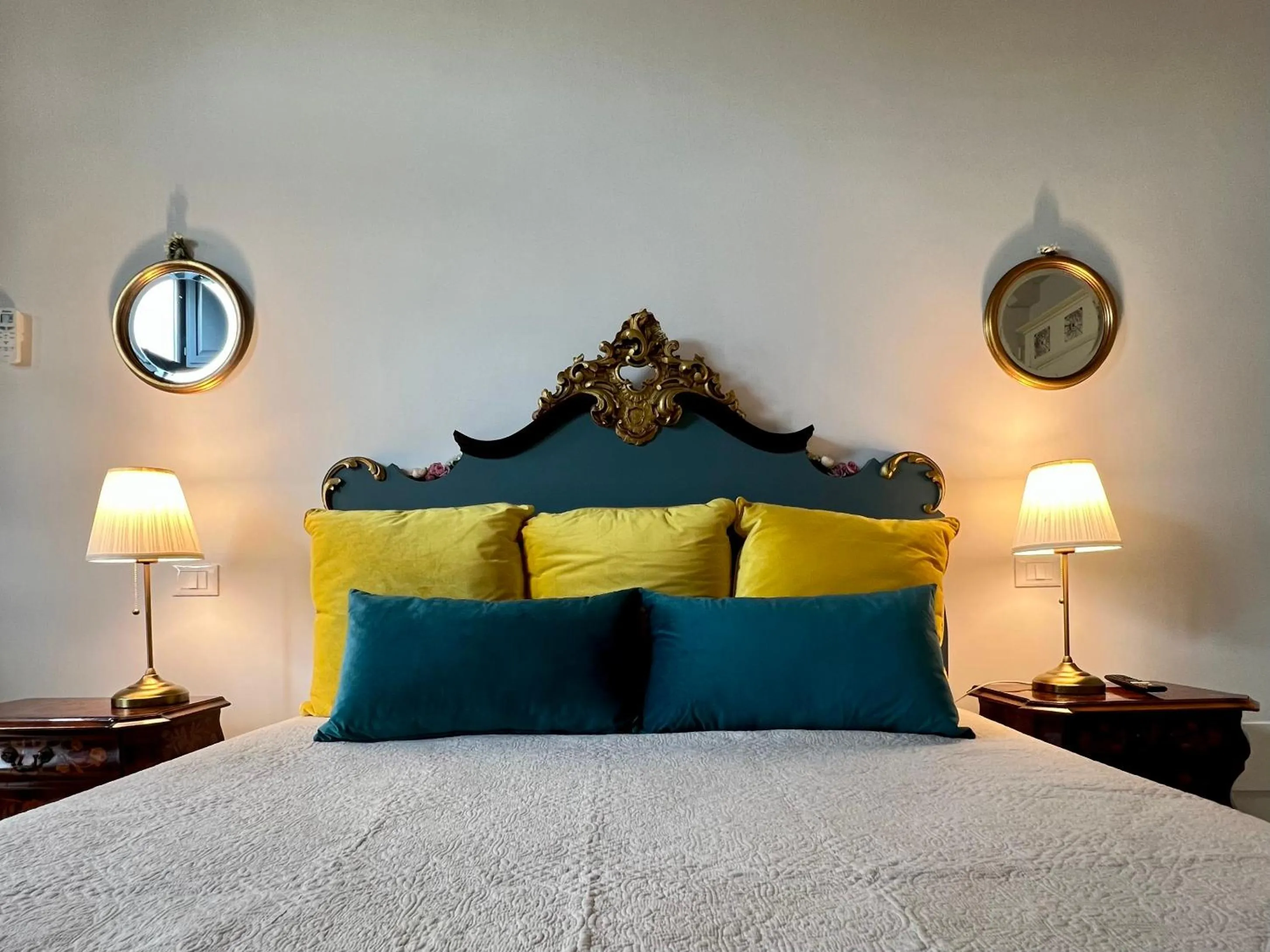 Bedroom, Bed in MichaEl garden