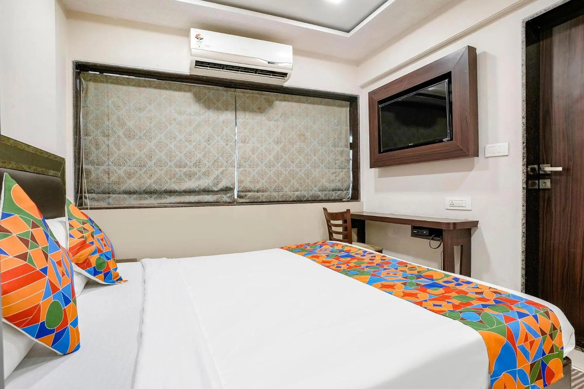 Bed in FabHotel Kamran Residency - Nr LBS Marg
