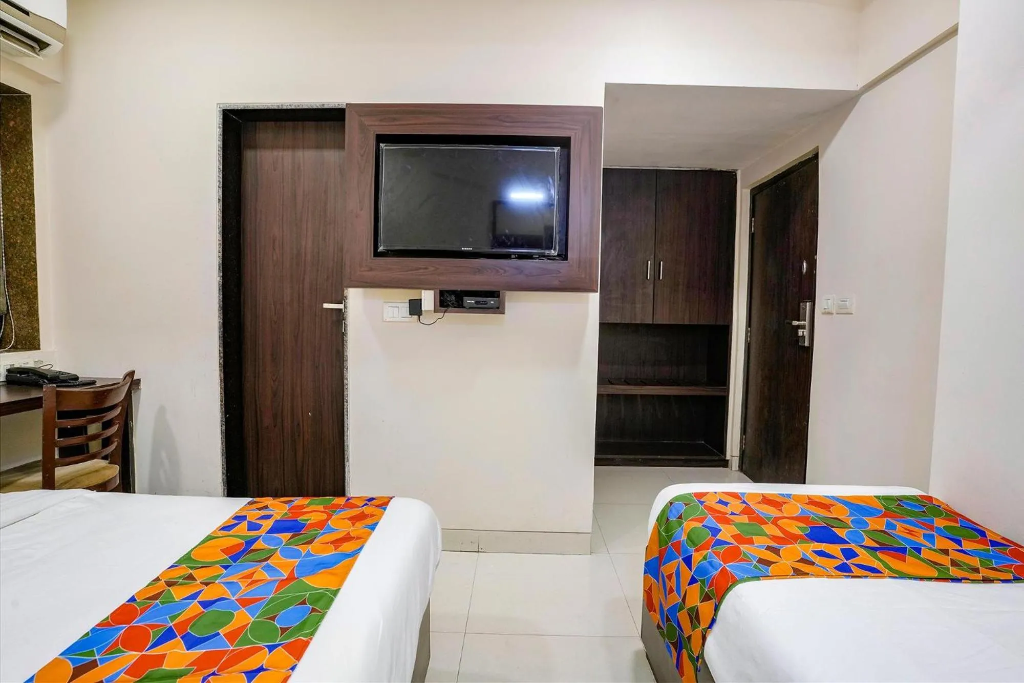 Bed in FabHotel Kamran Residency - Nr LBS Marg