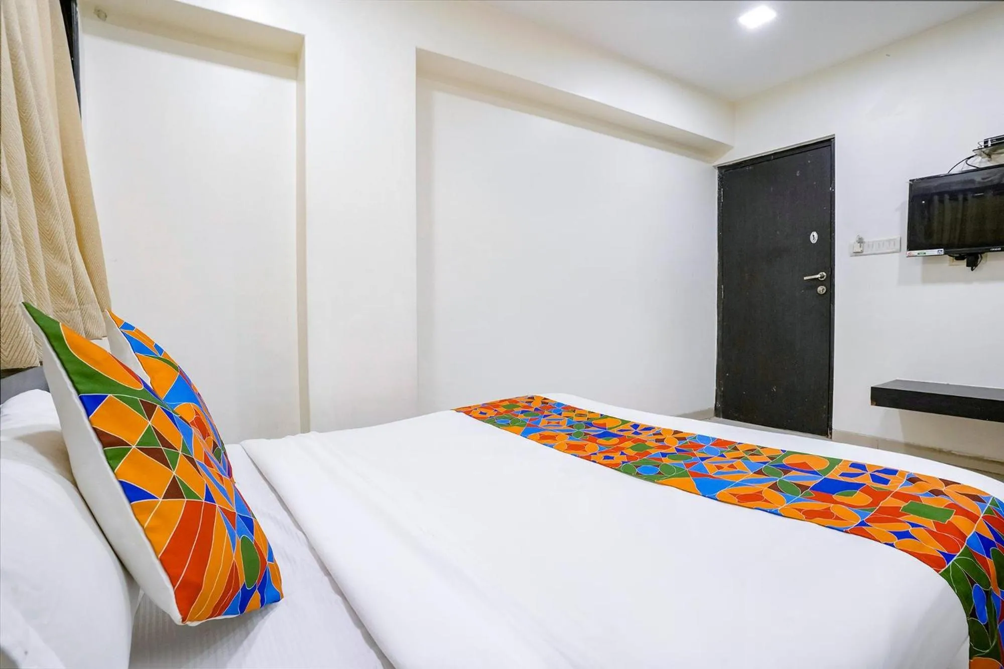 Bed in FabHotel Kamran Residency - Nr LBS Marg