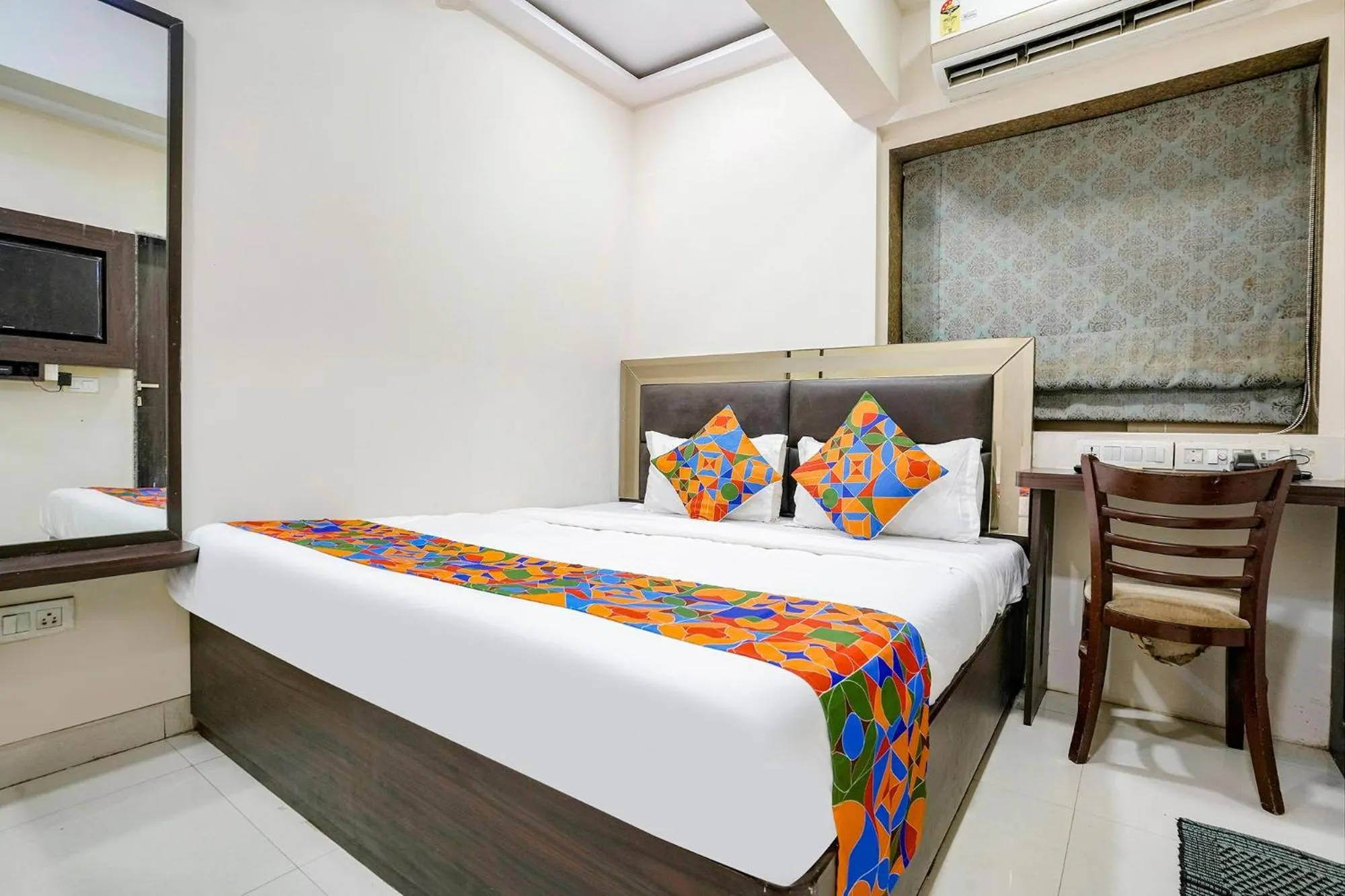 Bed in FabHotel Kamran Residency - Nr LBS Marg