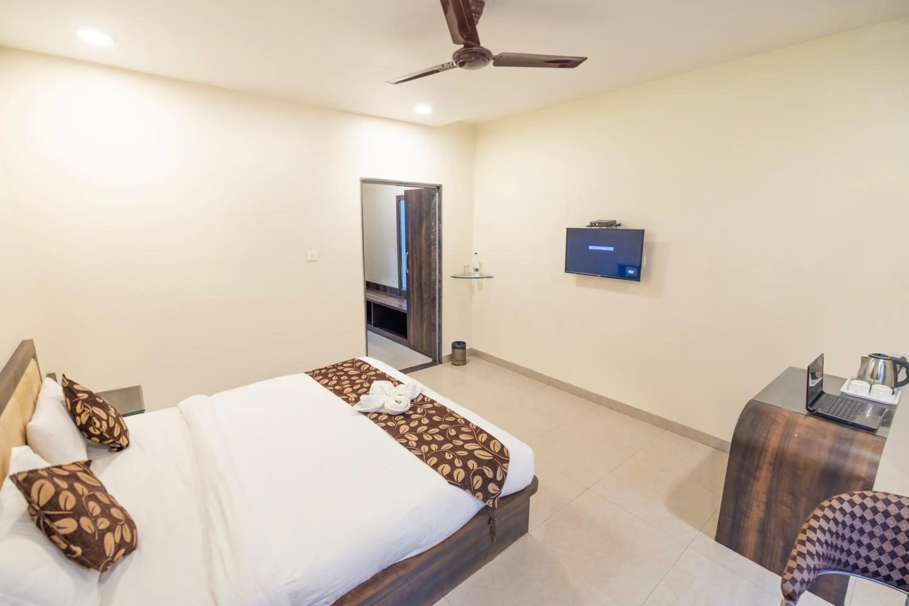 Bed in Sheetal International