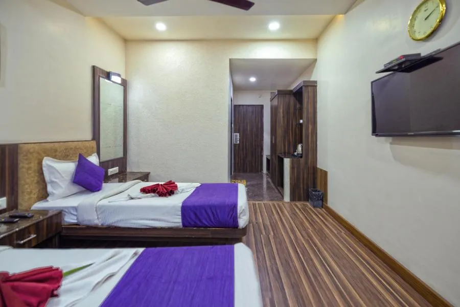 Bedroom, Bed in Sheetal International