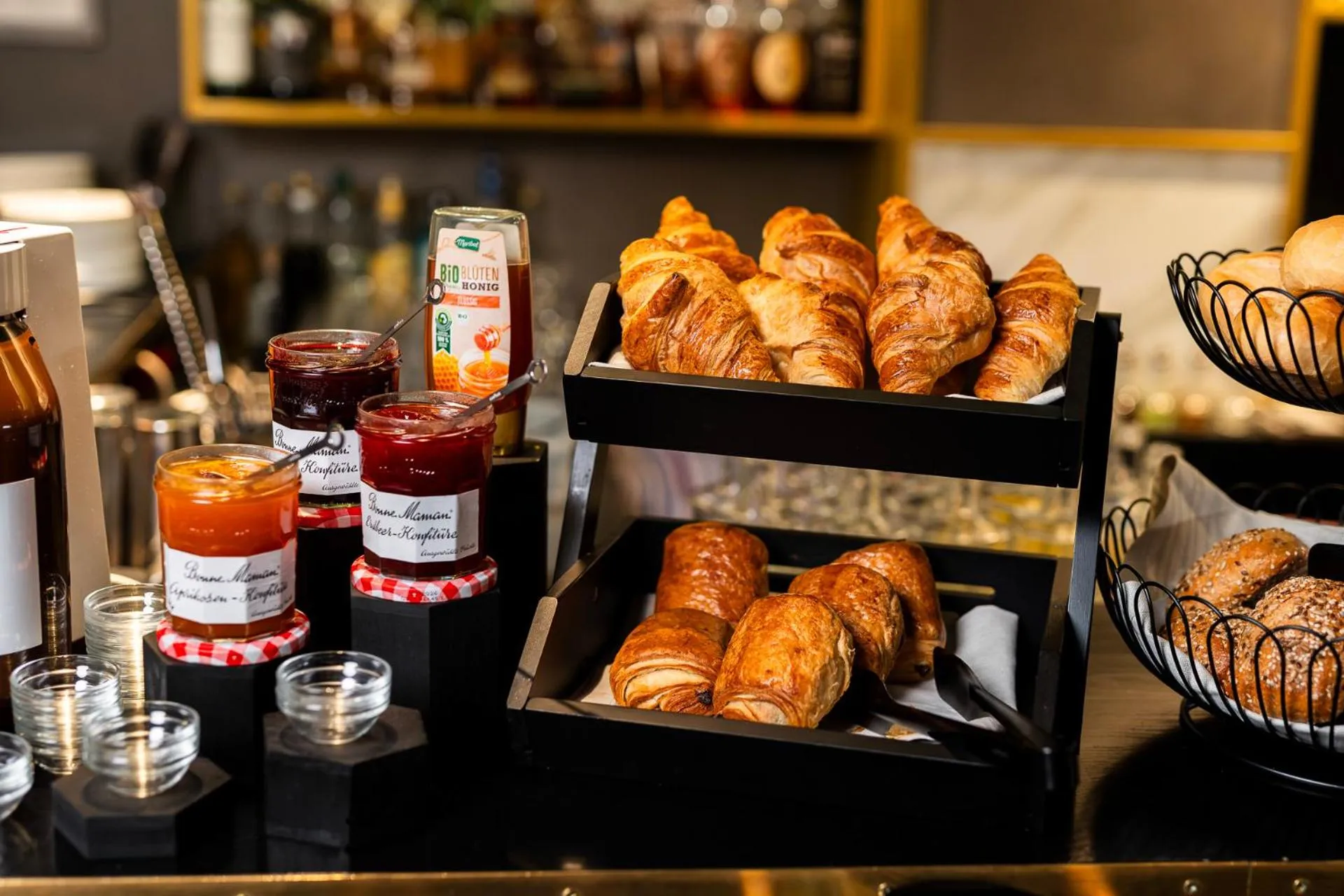 Breakfast in Legend Hotel