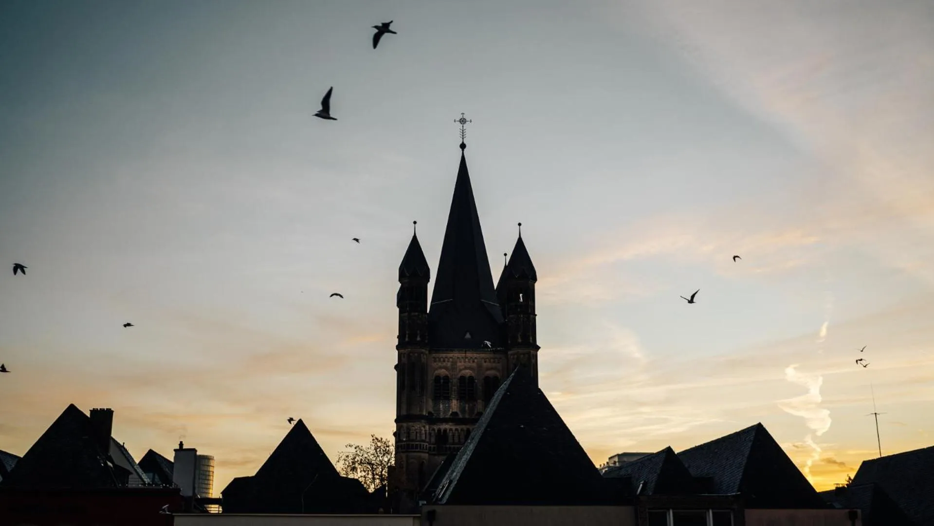 Nearby landmark in Legend Hotel