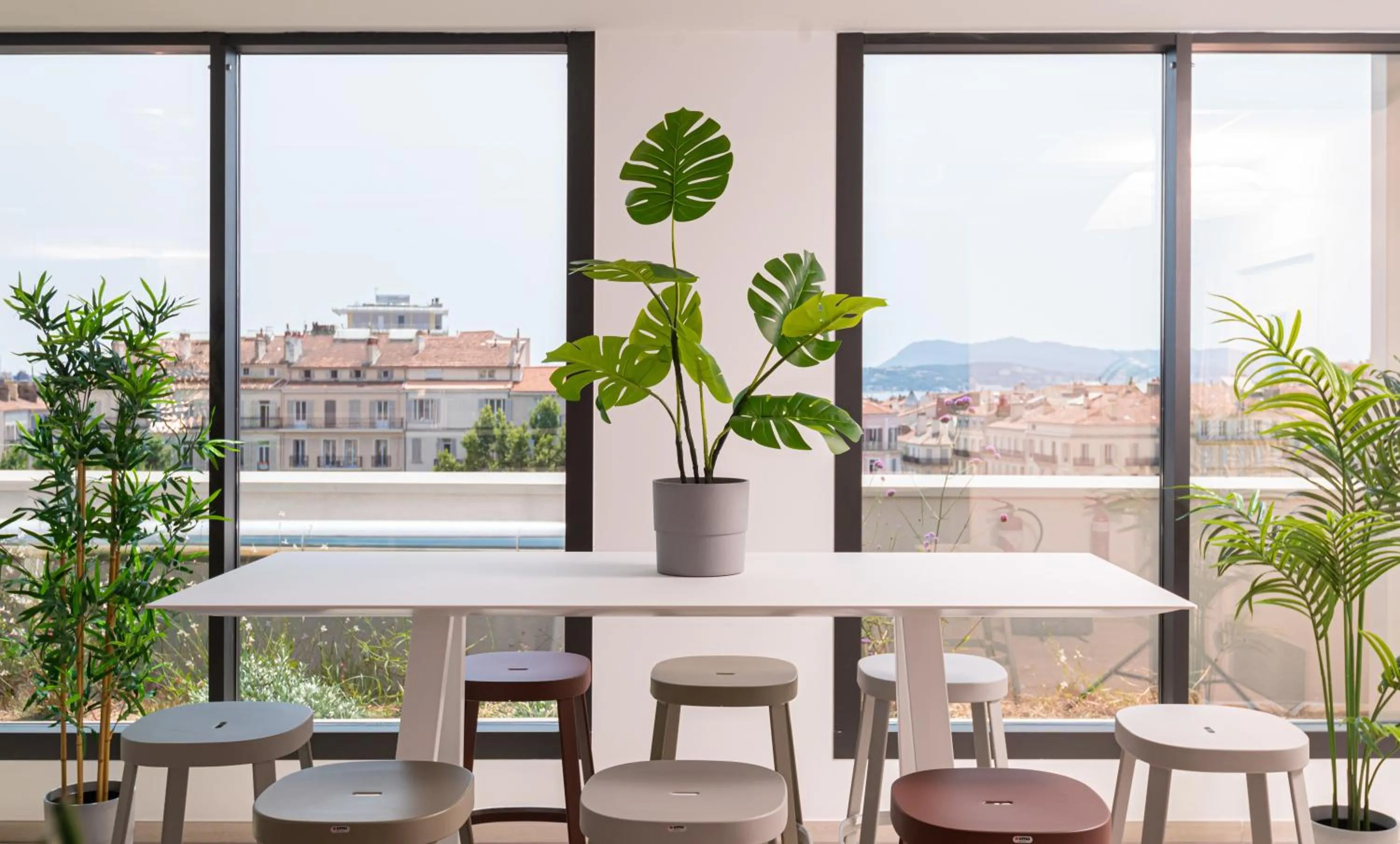 Patio in Apparthotel Privilodges Toulon Centre Gare