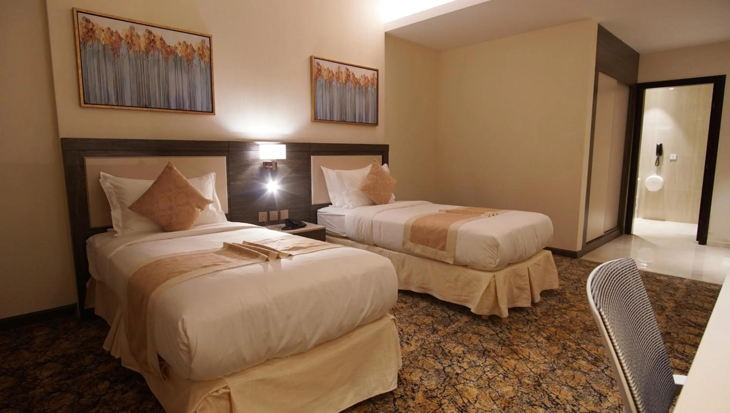 Photo of the whole room, Bed in Hayat Al Riyadh Washam Hotel