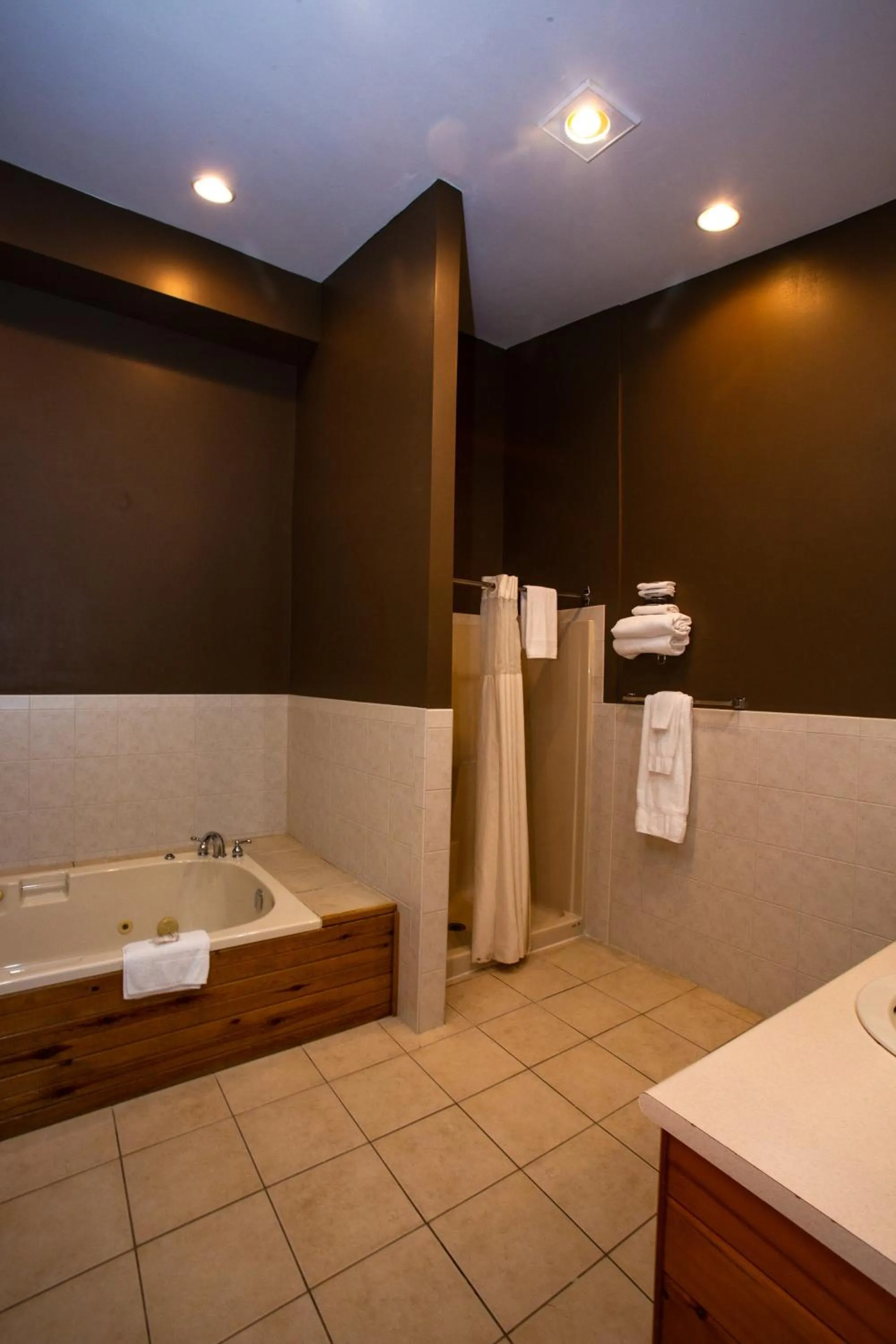 Bathroom in Oakwood Resort