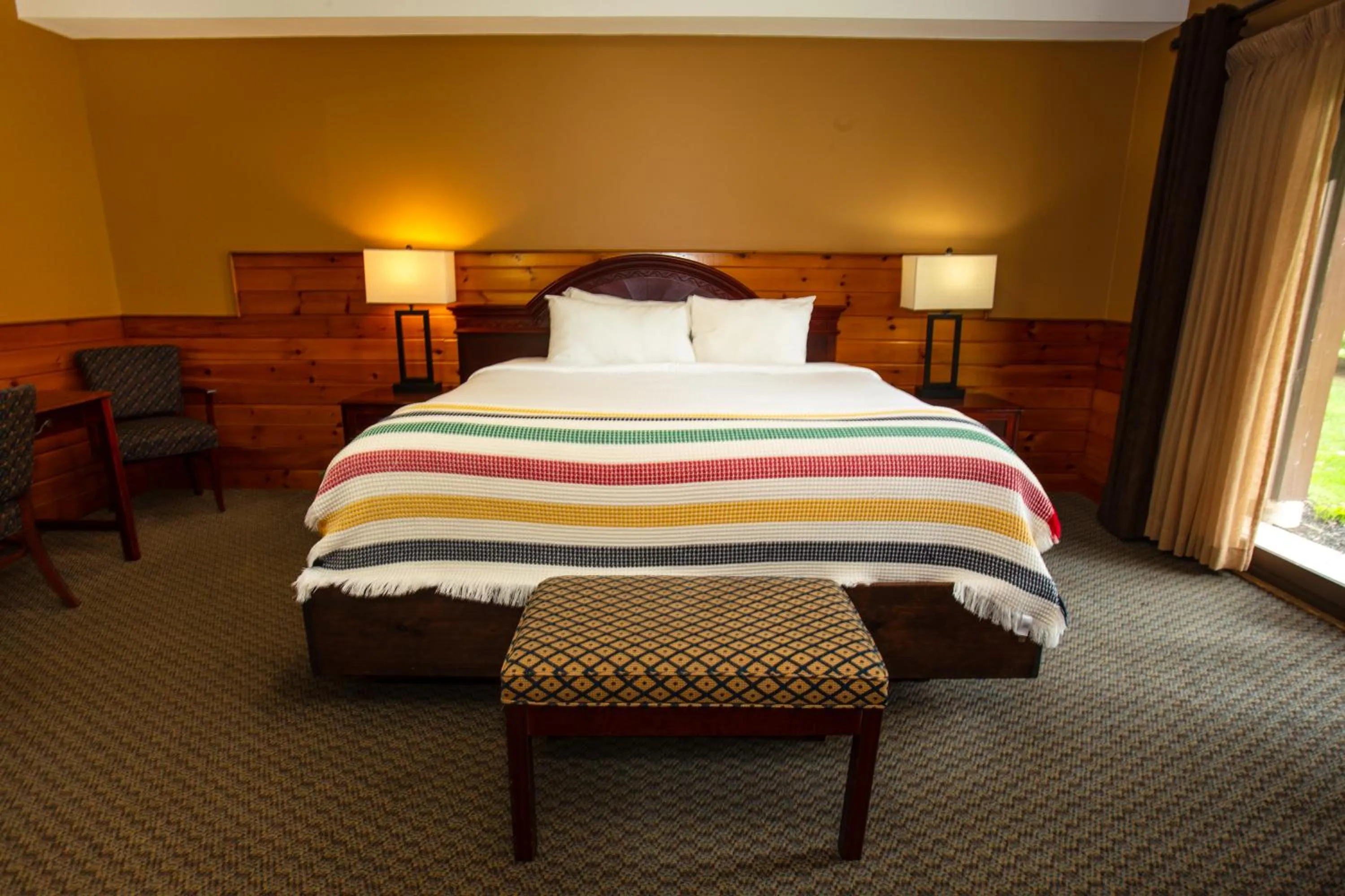 Patio, Bed in Oakwood Resort