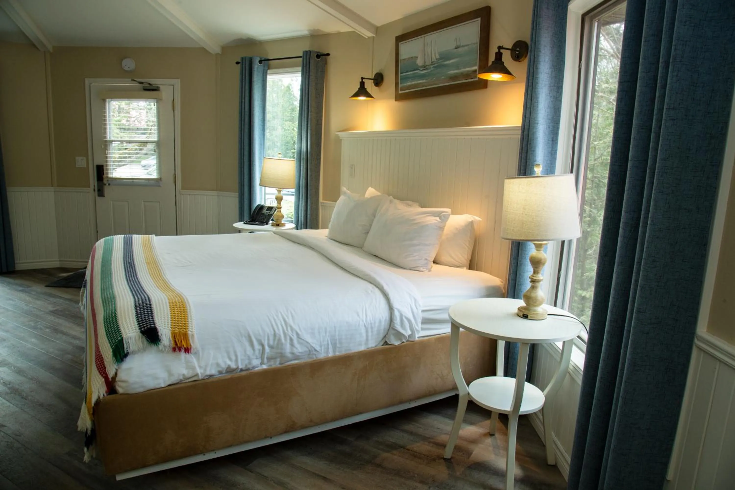 Bed in Oakwood Resort