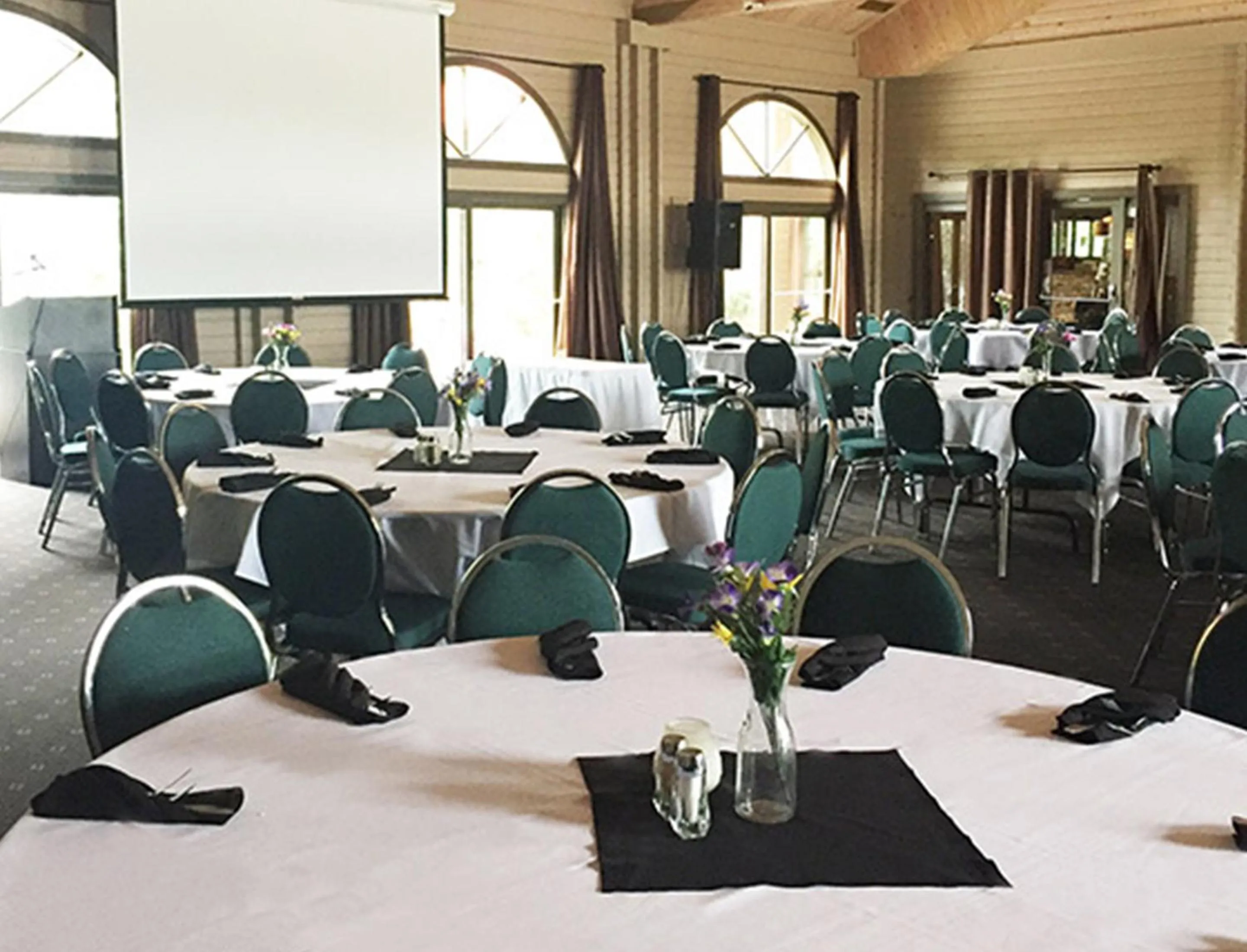 Banquet/Function facilities in Oakwood Resort