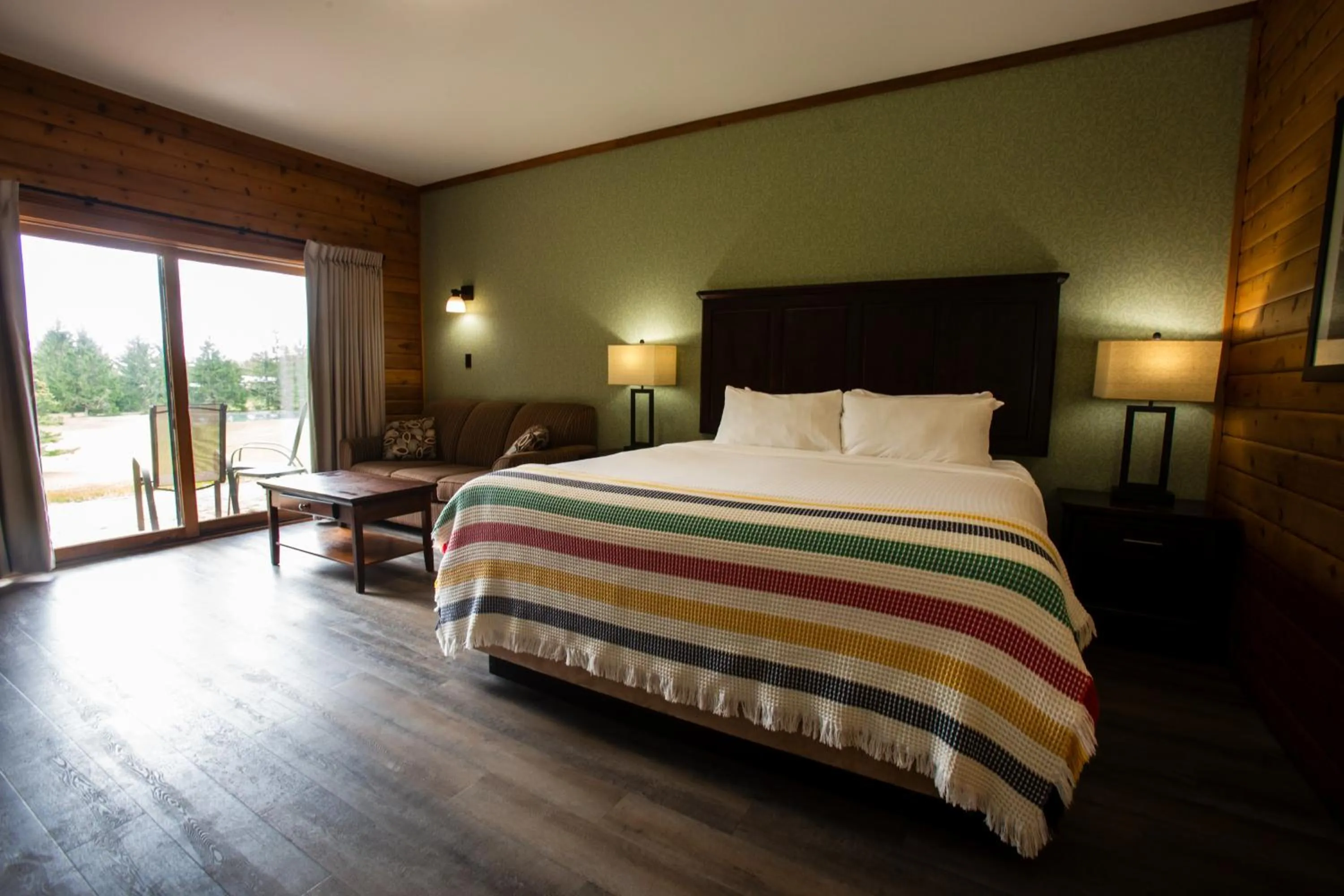 Bed in Oakwood Resort