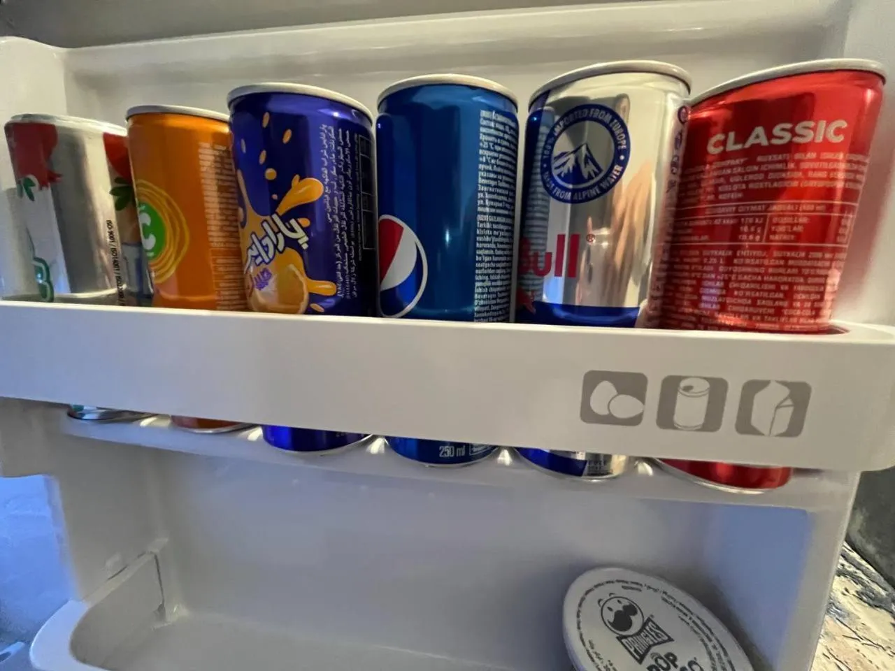 oven in UNIQUE HOTEL