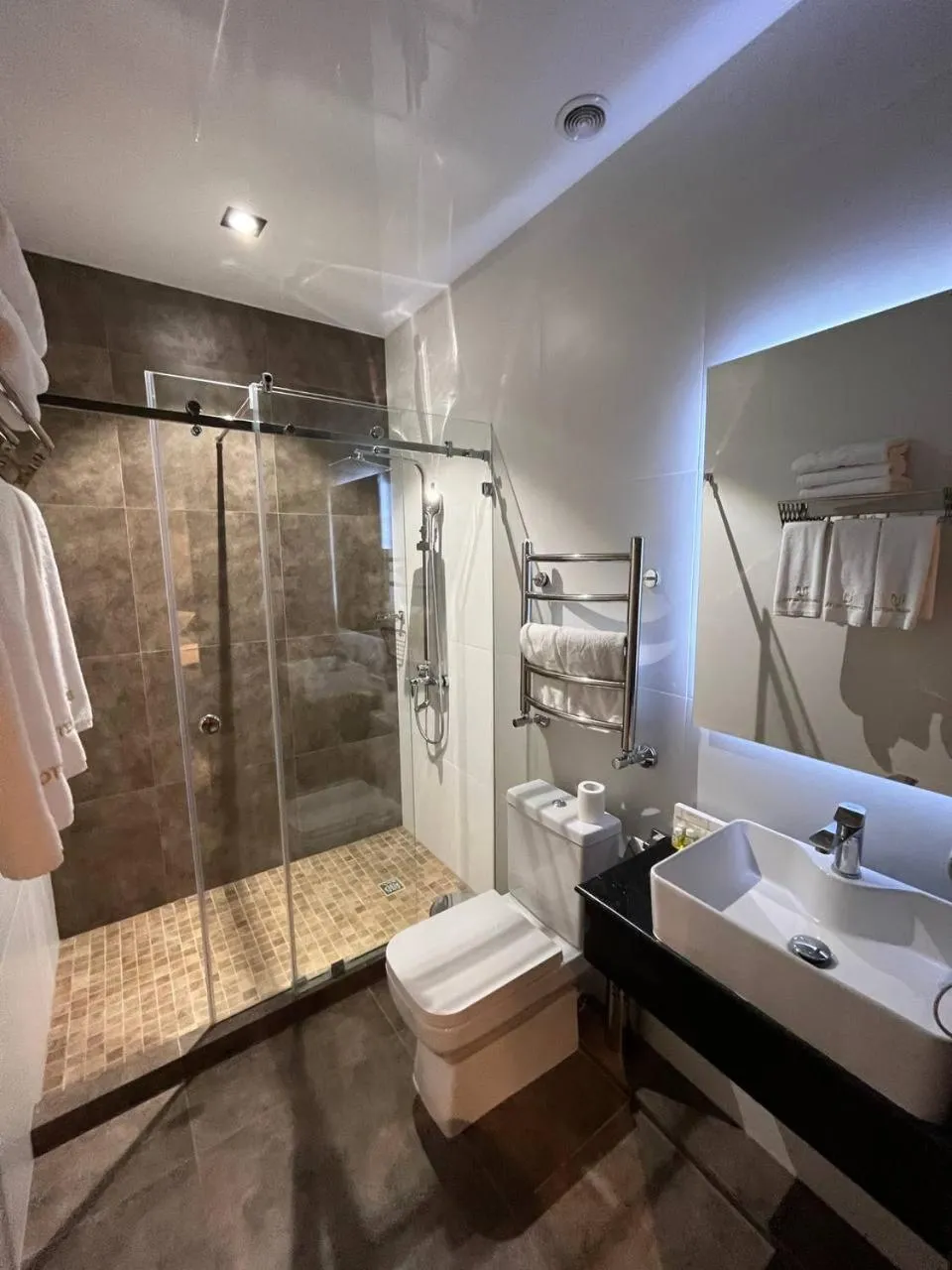 Bathroom in UNIQUE HOTEL