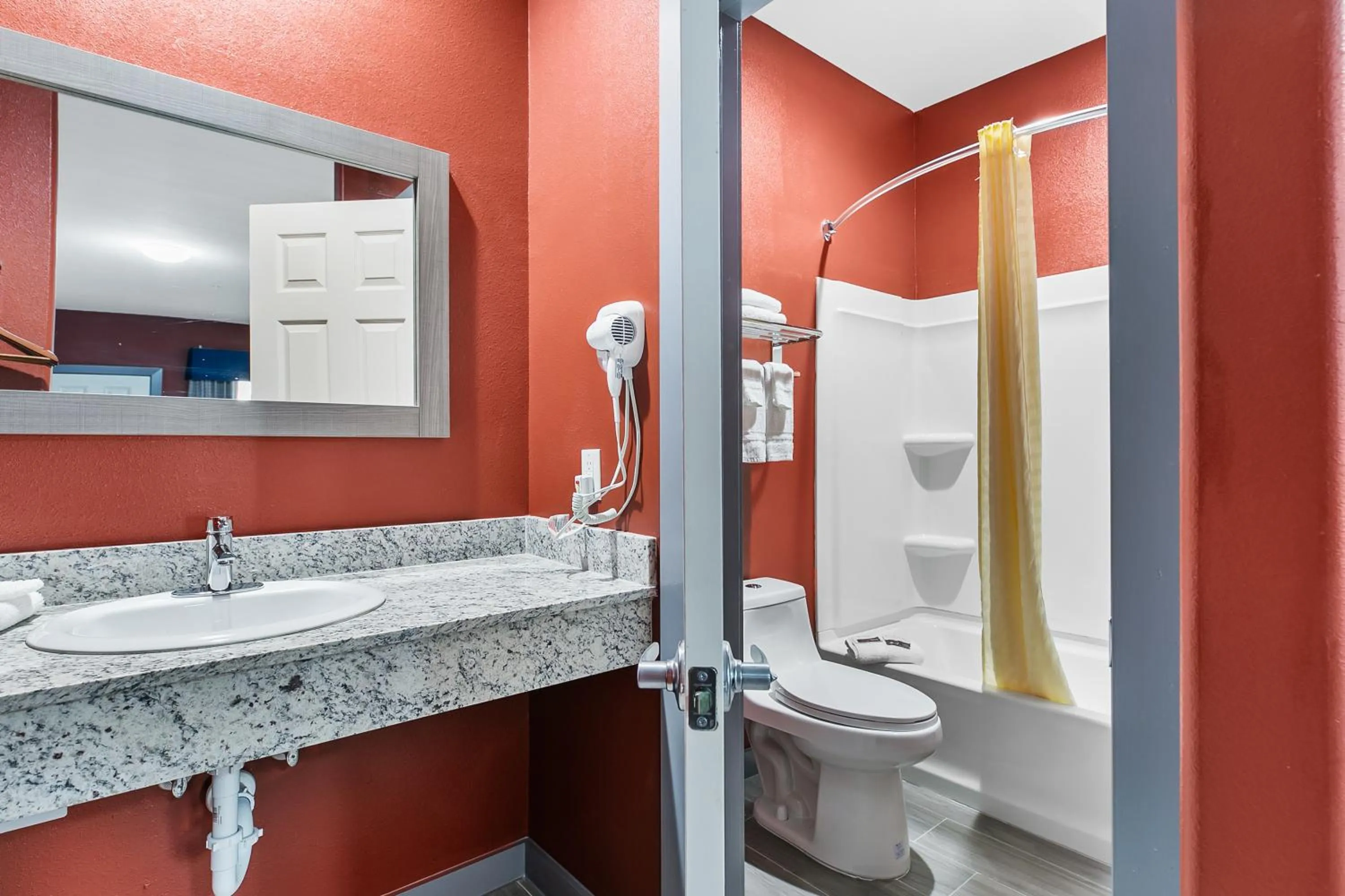 Bathroom in El Delfín Lodge