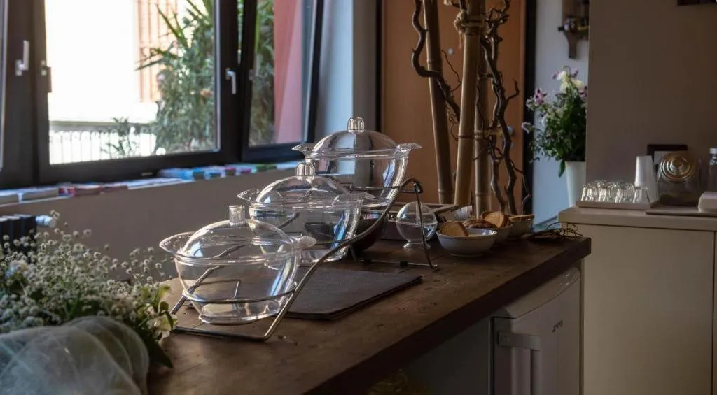 LT - Room's Bed & Living