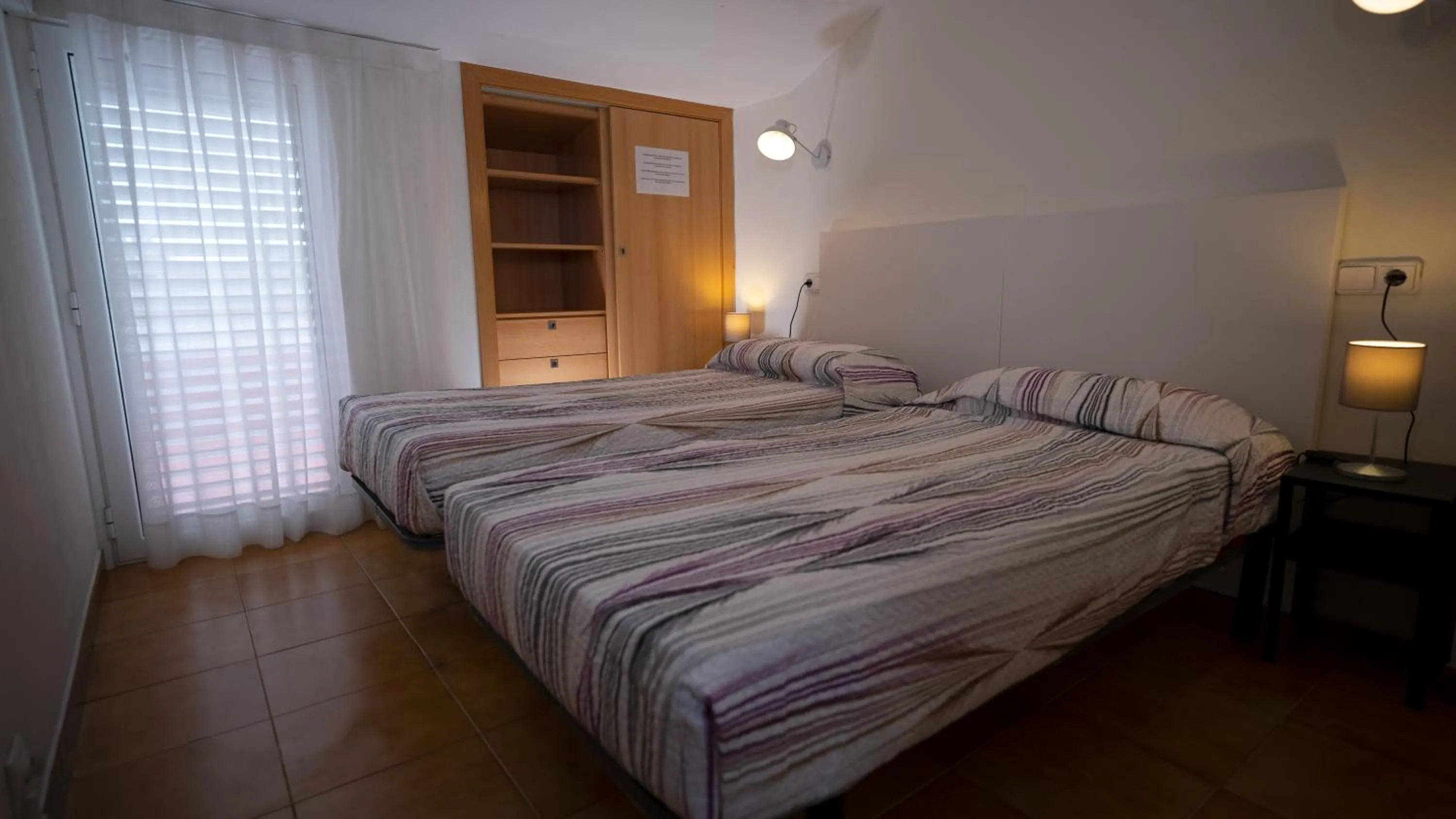 Photo of the whole room, Bed in Hostal La Premsa