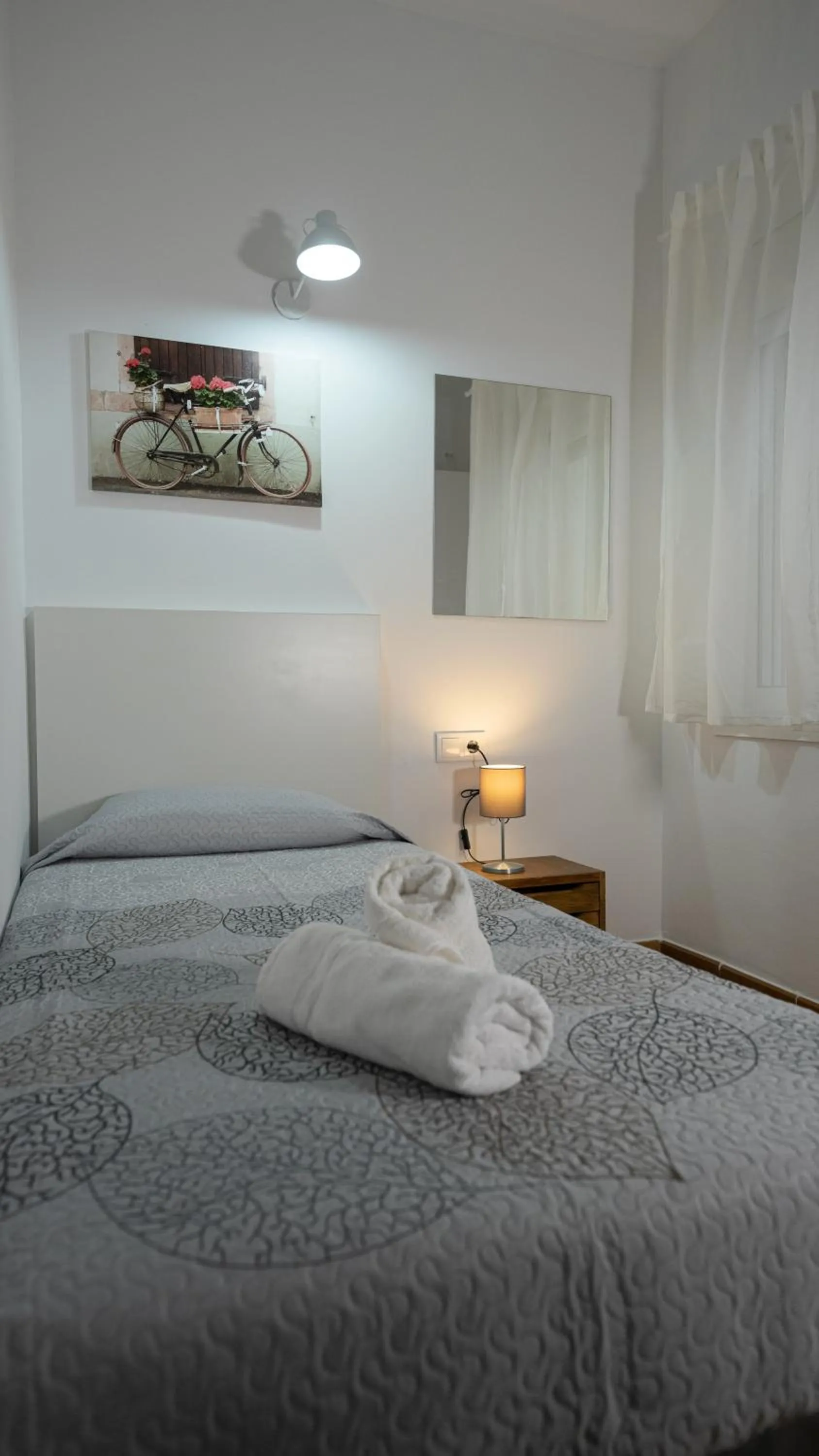 Photo of the whole room, Bed in Hostal La Premsa